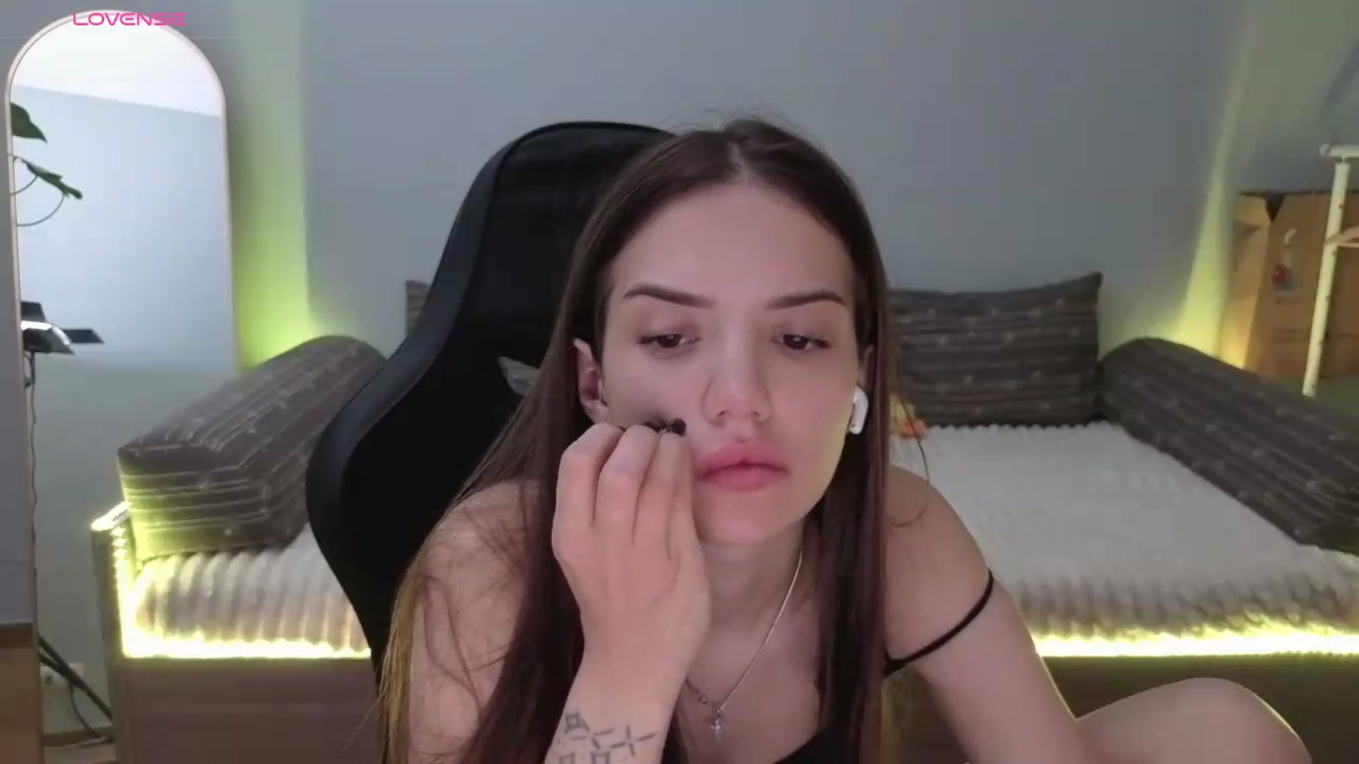 Gallery image thumbnail from JessicaB's myfreecams stream on, 06/04/2026, 18:42 image 4 of 20