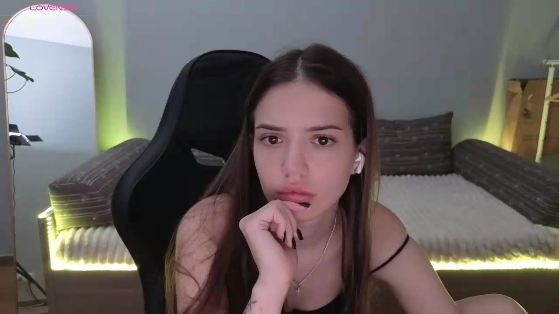 Gallery image thumbnail from JessicaB's myfreecams stream on, 06/04/2026, 18:42 image 9 of 20