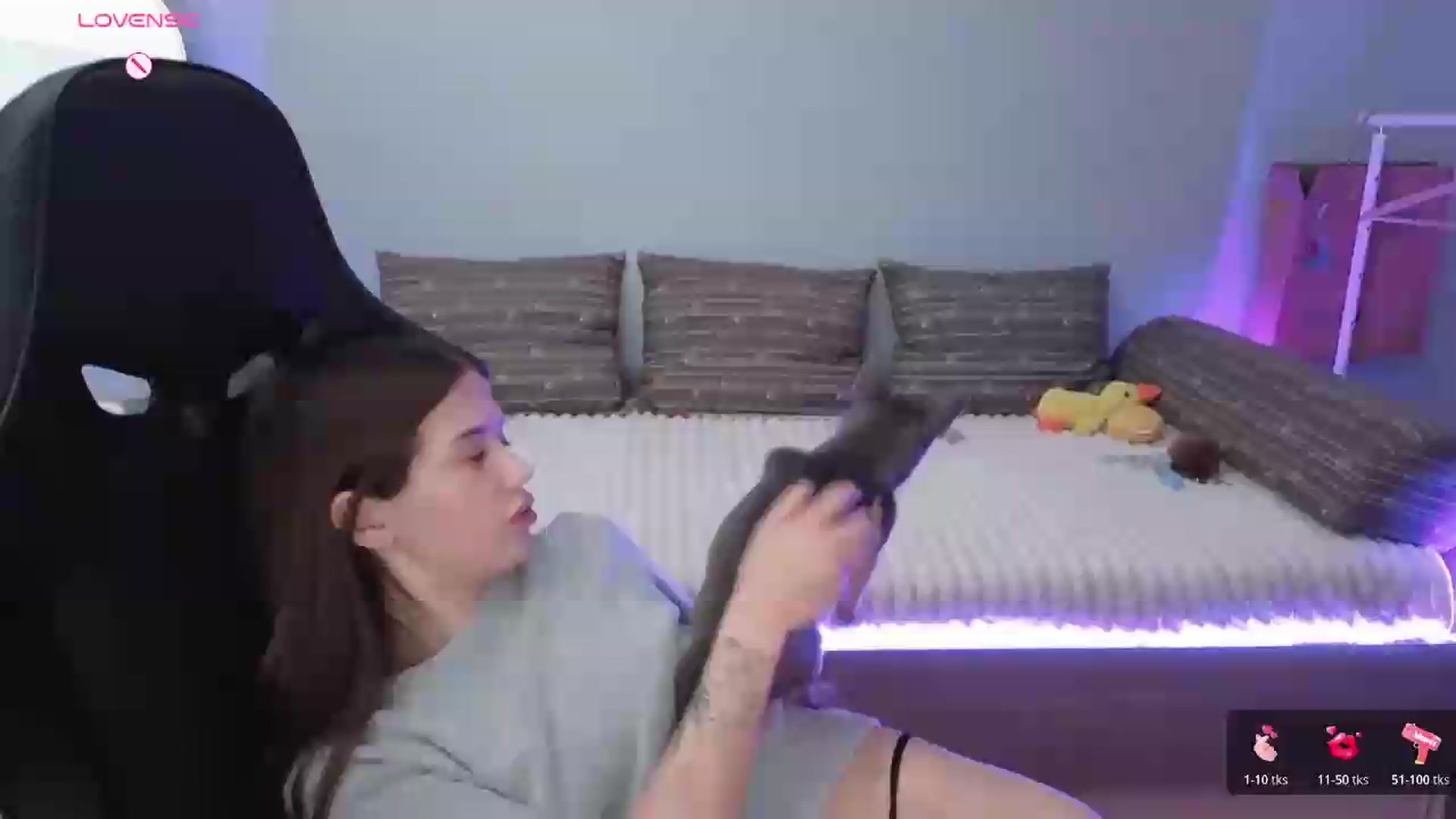 Gallery image thumbnail from JessicaB's myfreecams stream on, 06/05/2026, 18:21 image 1 of 20