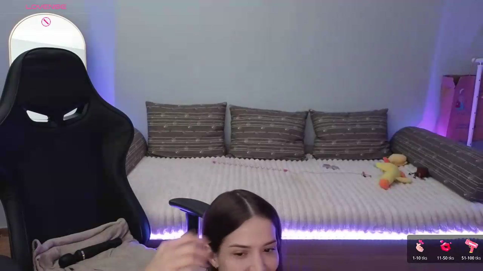 Gallery image thumbnail from JessicaB's myfreecams stream on, 06/06/2026, 19:13 image 7 of 20