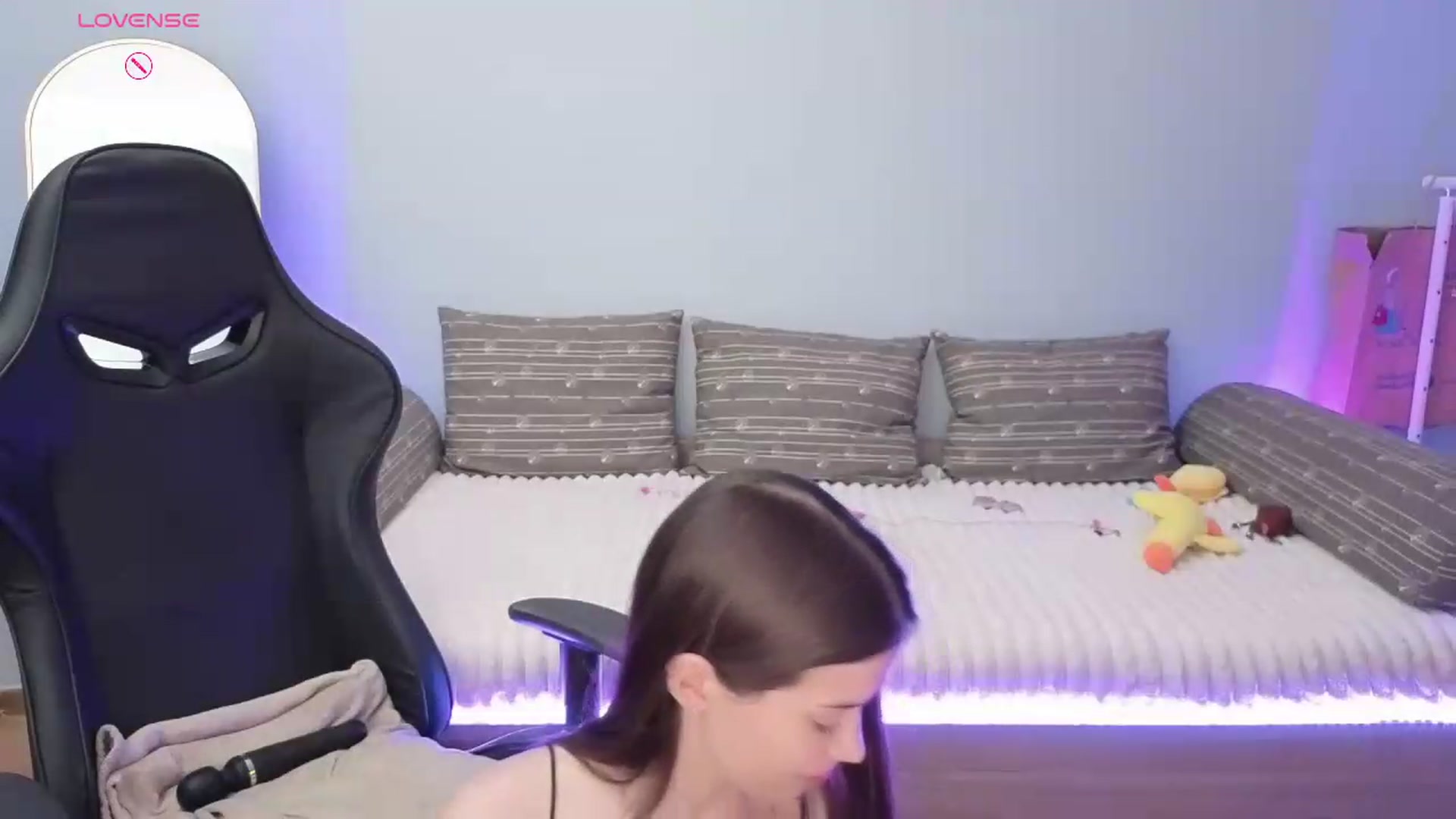 Gallery image thumbnail from JessicaB's myfreecams stream on, 06/06/2026, 19:13 image 5 of 20