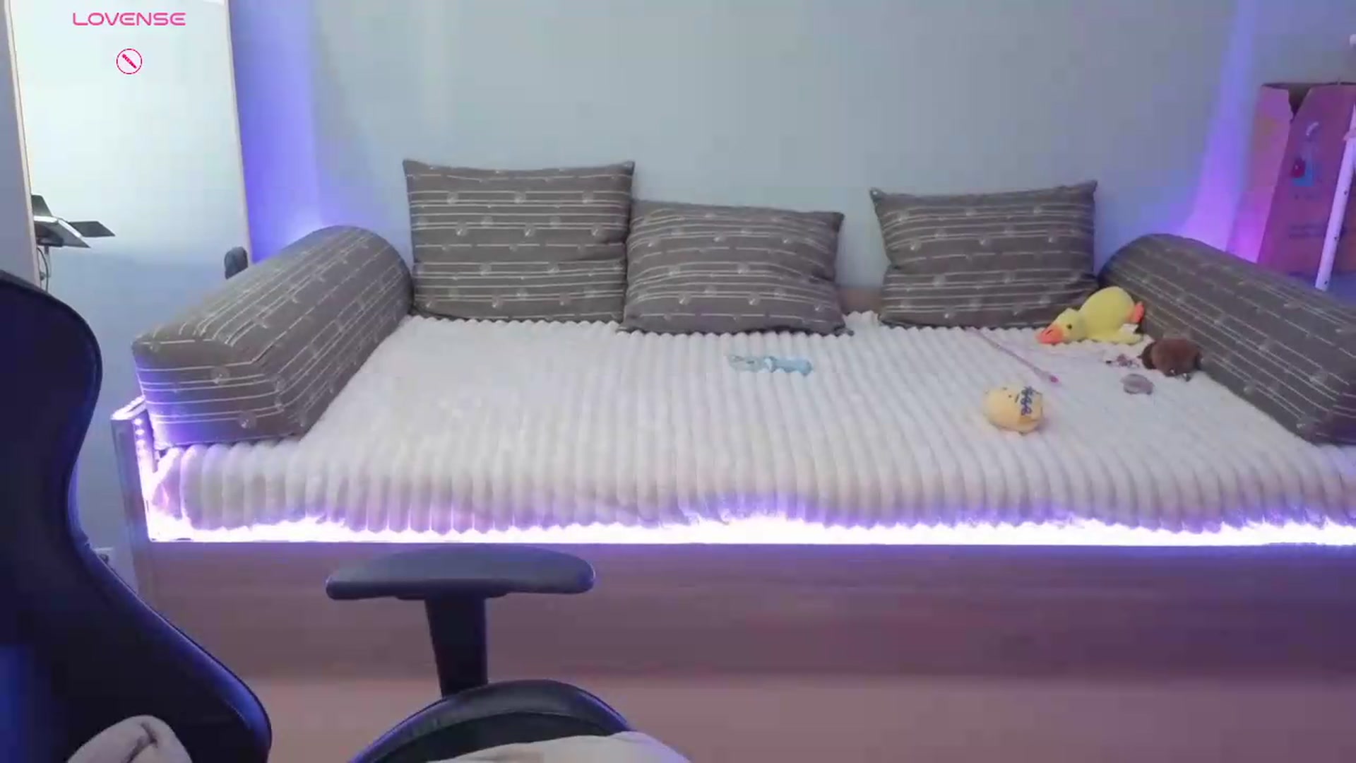 Gallery image thumbnail from JessicaB's myfreecams stream on, 06/07/2026, 18:44 image 9 of 20