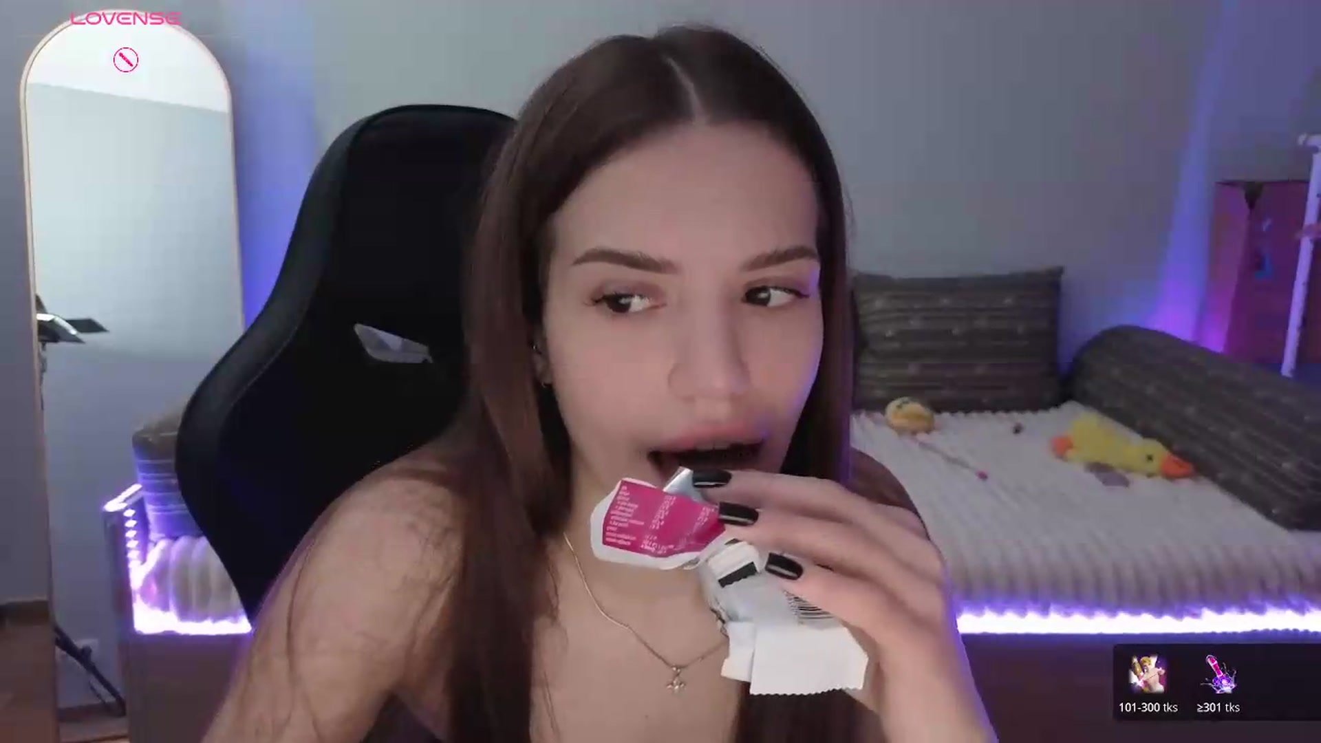 Gallery image thumbnail from JessicaB's myfreecams stream on, 06/09/2026, 11:11 image 3 of 20