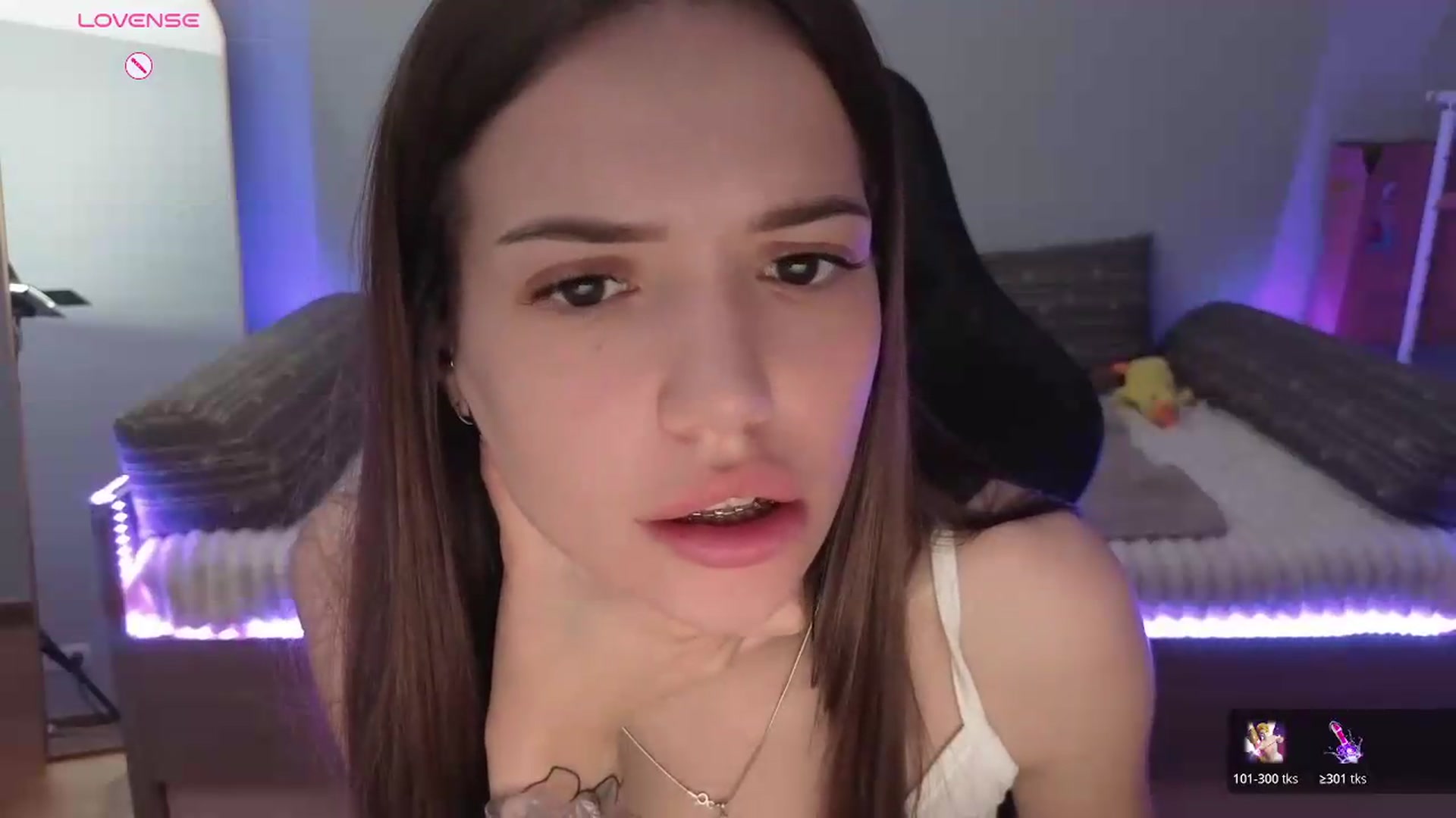 Gallery image thumbnail from JessicaB's myfreecams stream on, 06/10/2026, 15:49 image 15 of 20