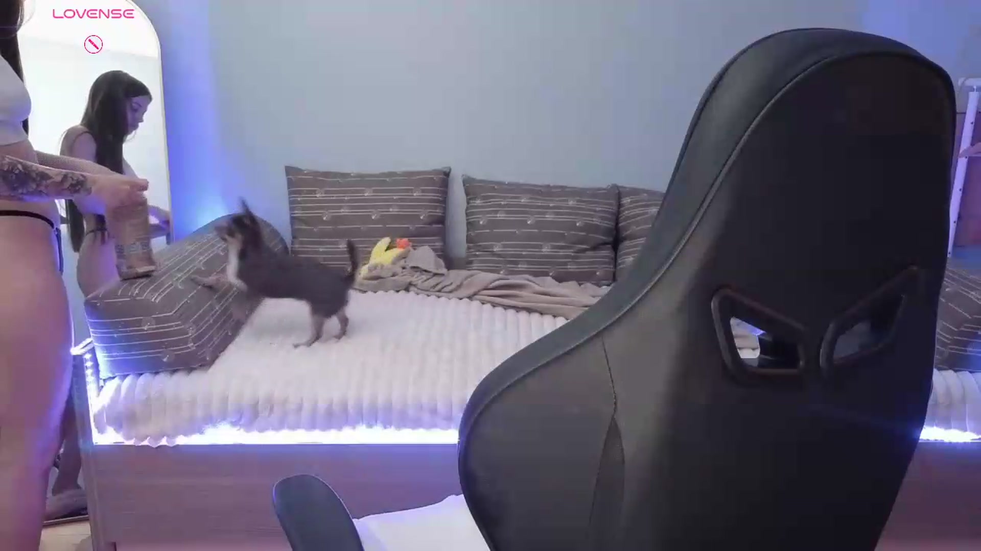 Gallery image thumbnail from JessicaB's myfreecams stream on, 06/14/2026, 18:23 image 14 of 20
