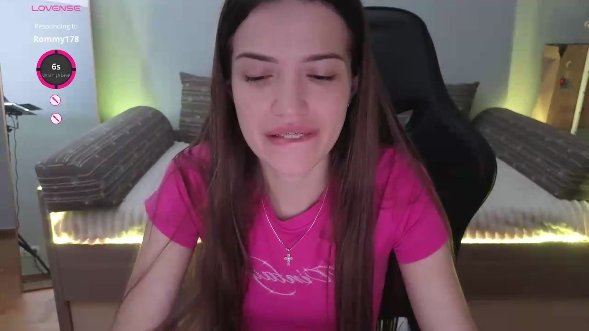 Gallery image thumbnail from JessicaB's myfreecams stream on, 06/19/2026, 13:38 image 4 of 20