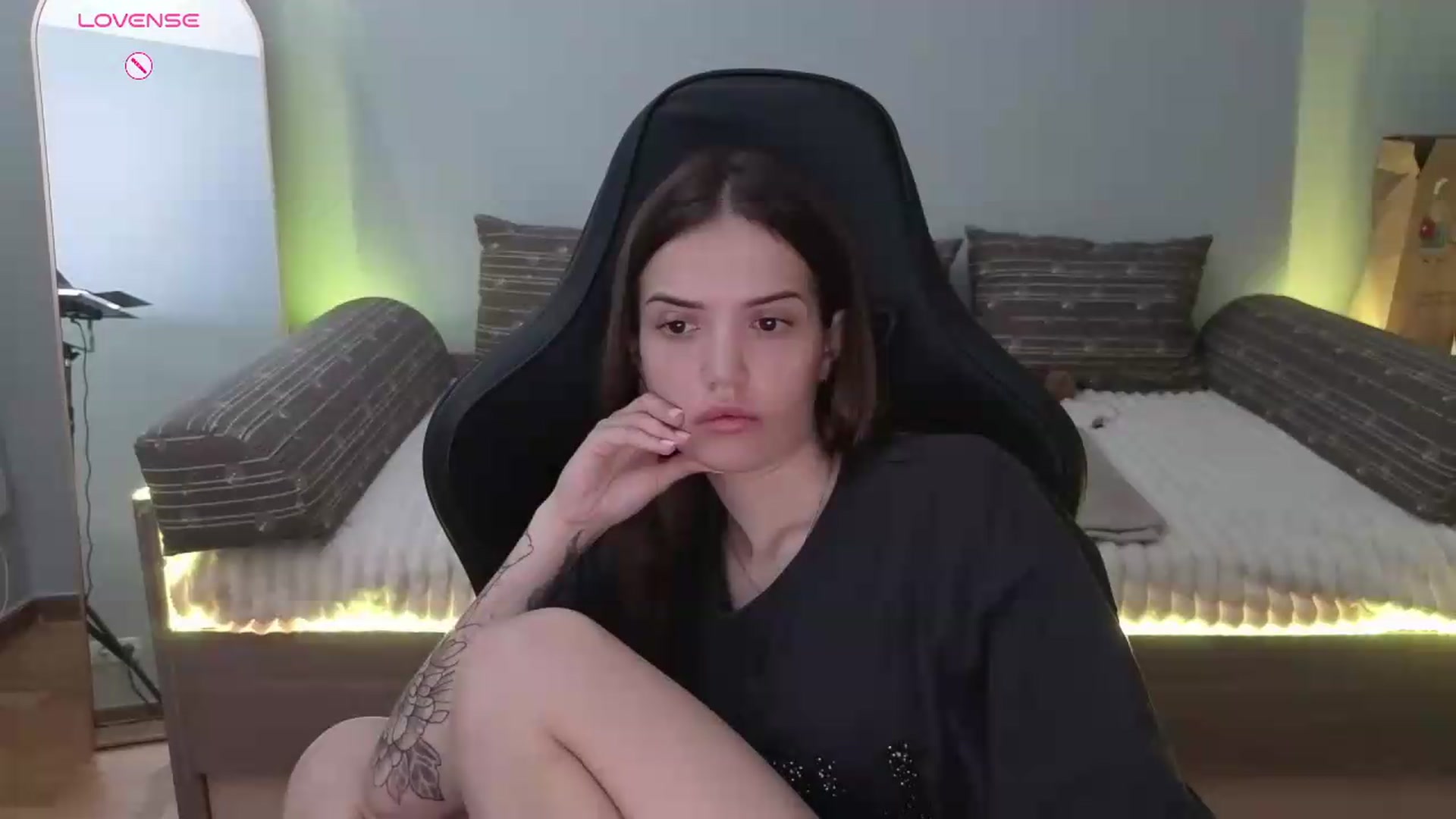 Gallery image thumbnail from JessicaB's myfreecams stream on, 06/22/2026, 14:03 image 6 of 20
