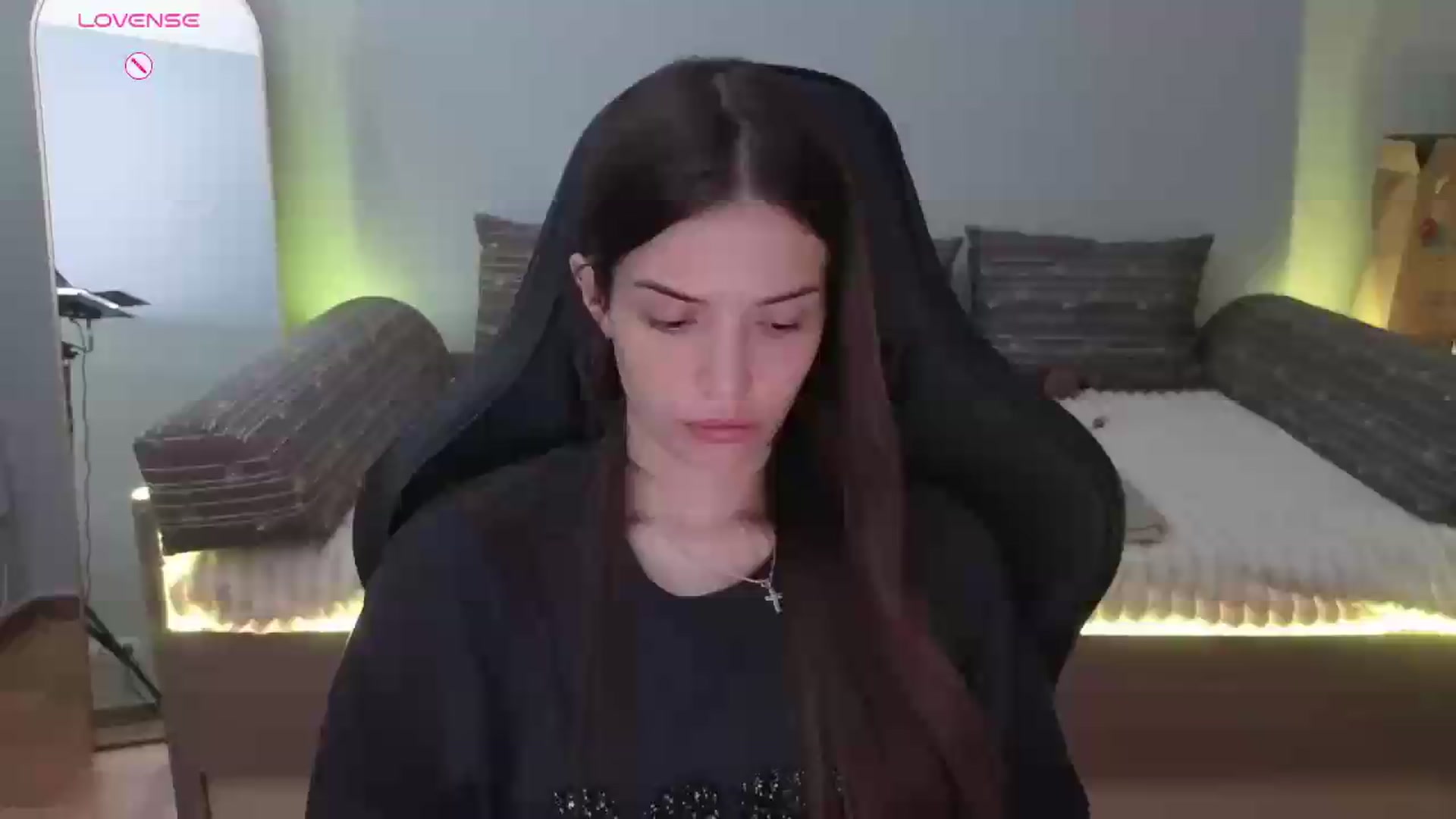 Gallery image thumbnail from JessicaB's myfreecams stream on, 06/22/2026, 14:03 image 16 of 20