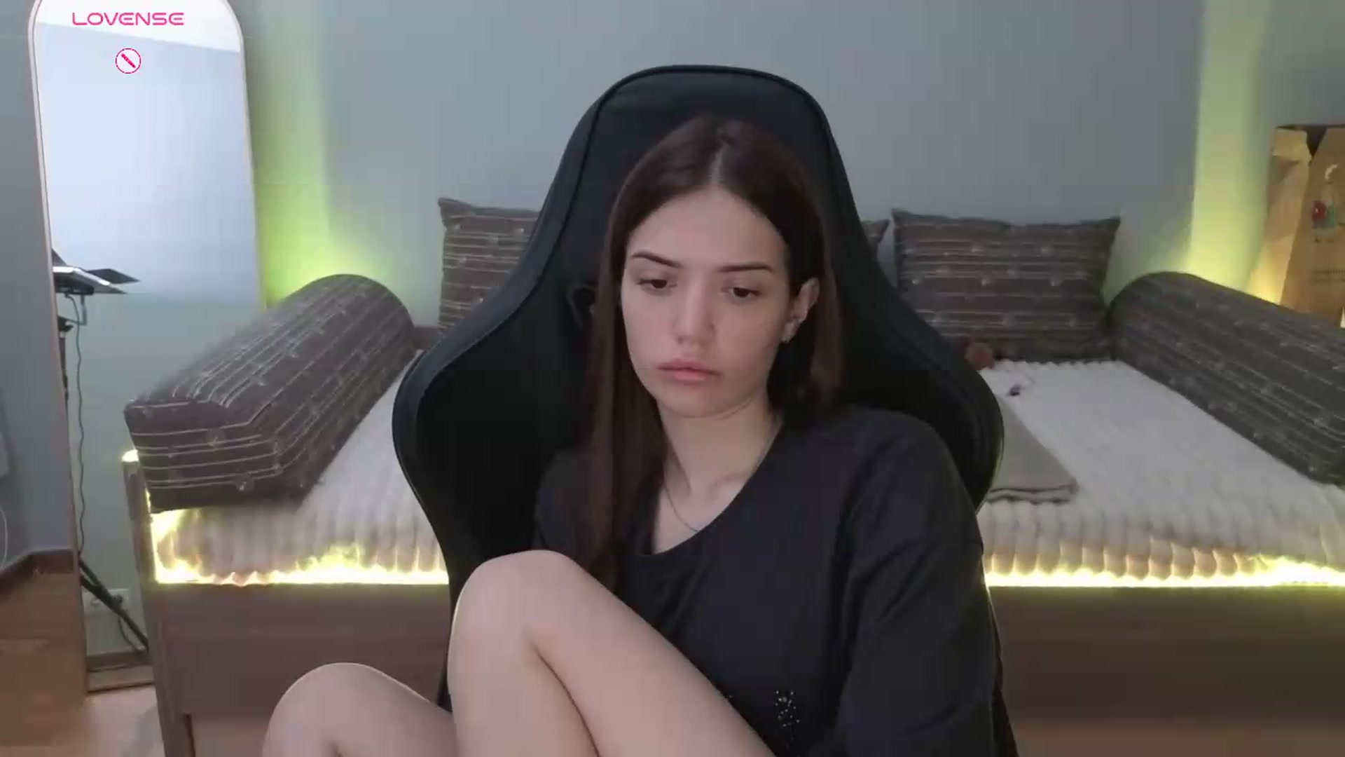 Gallery image thumbnail from JessicaB's myfreecams stream on, 06/22/2026, 14:03 image 9 of 20