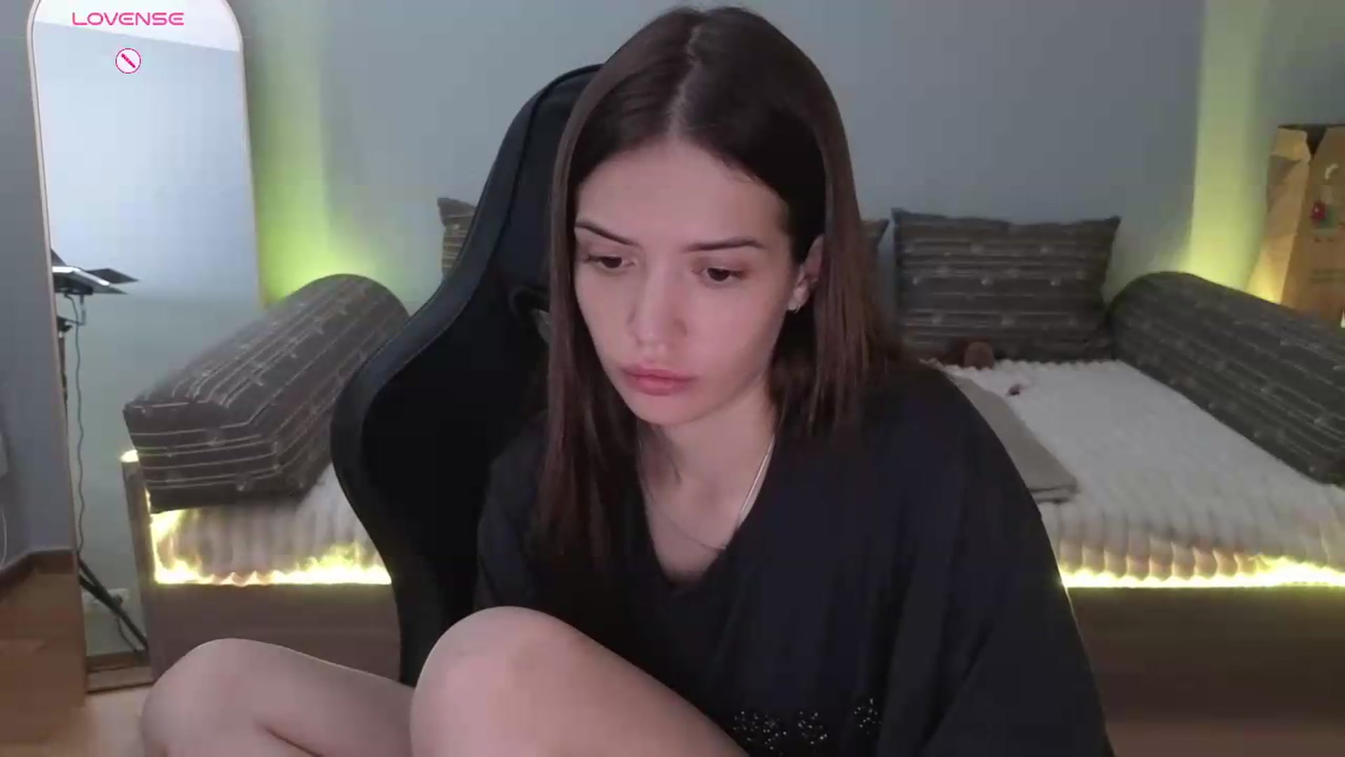 Gallery image thumbnail from JessicaB's myfreecams stream on, 06/22/2026, 14:03 image 13 of 20