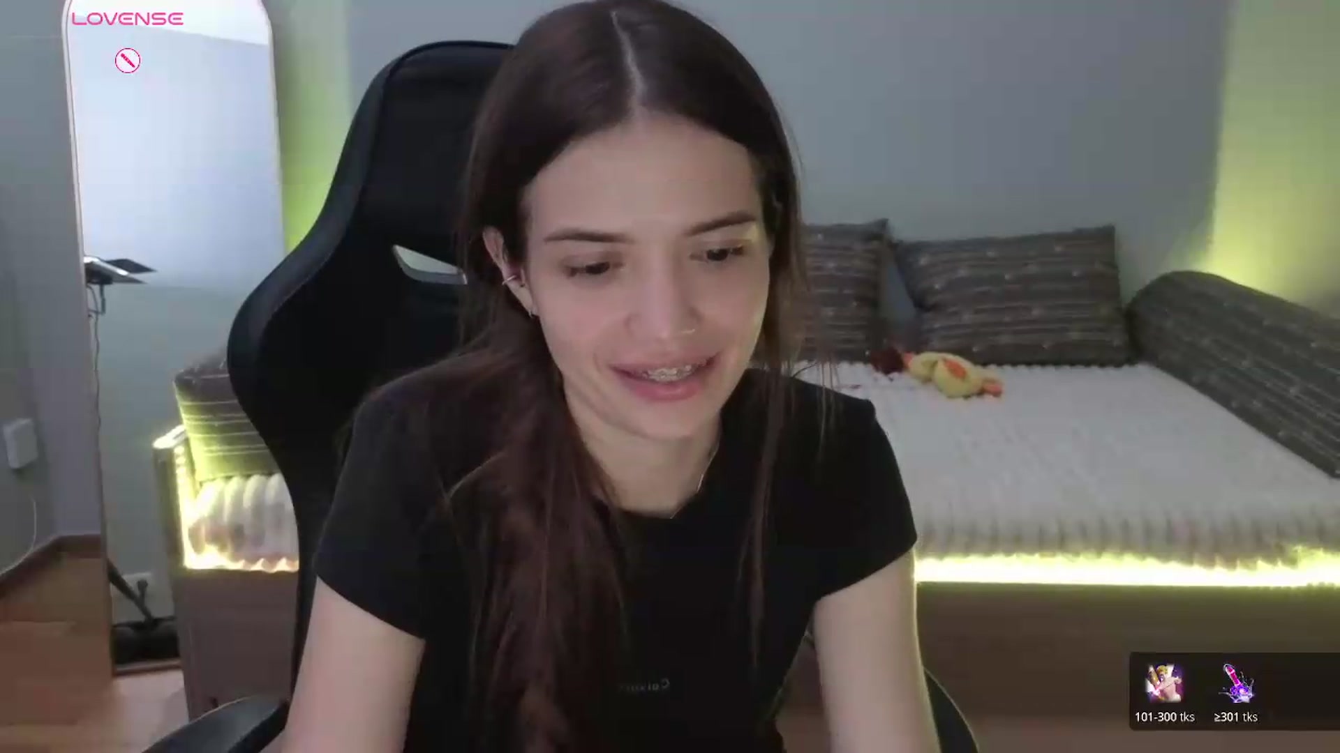 Gallery image thumbnail from JessicaB's myfreecams stream on, 06/23/2026, 20:02 image 9 of 20