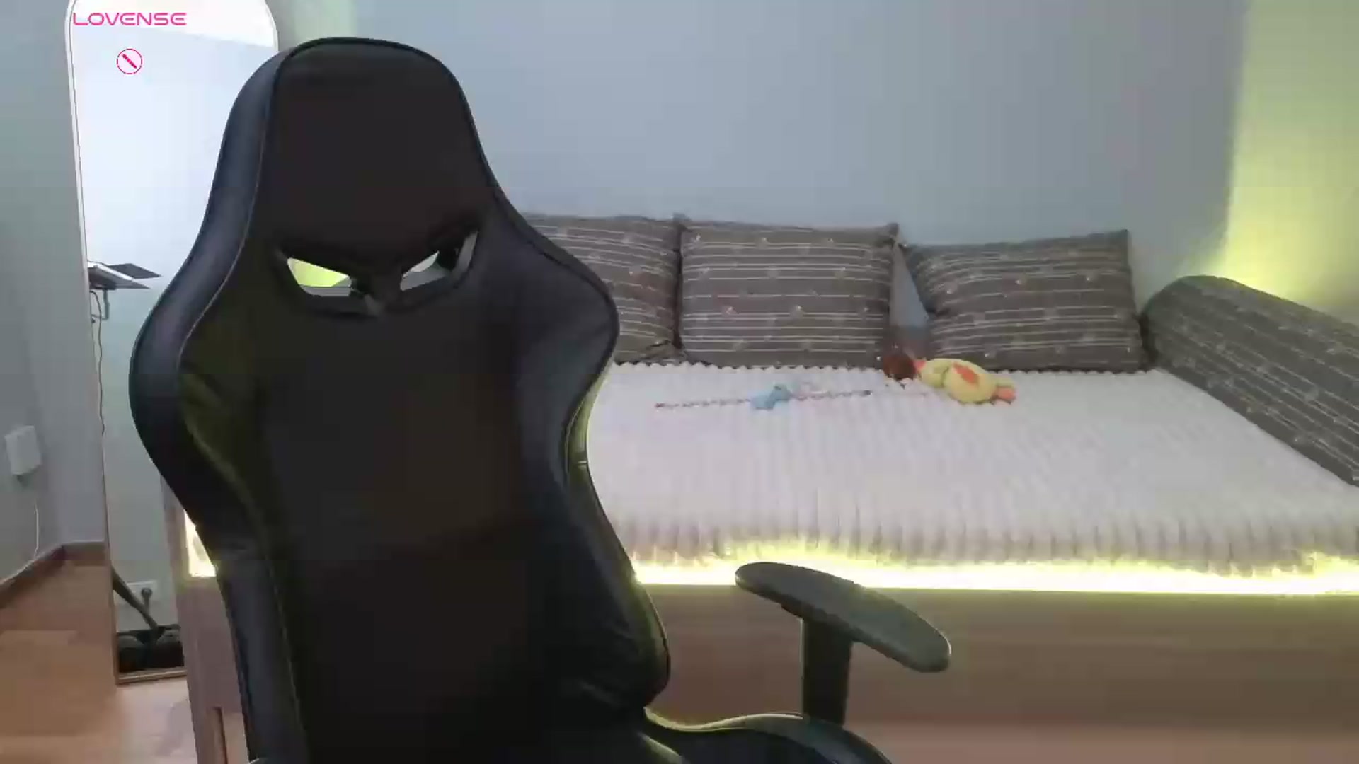 Gallery image thumbnail from JessicaB's myfreecams stream on, 06/23/2026, 20:02 image 10 of 20