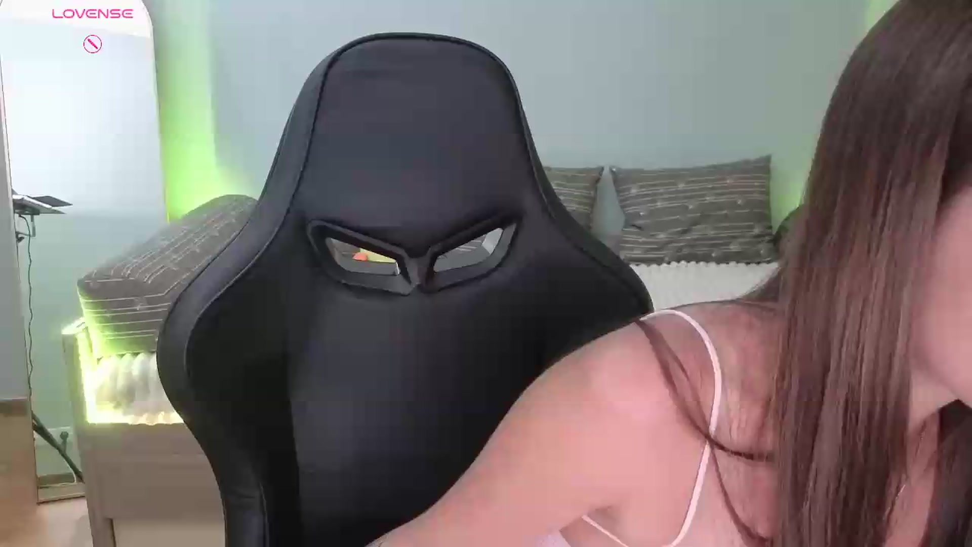 Gallery image thumbnail from JessicaB's myfreecams stream on, 07/04/2026, 16:33 image 1 of 20
