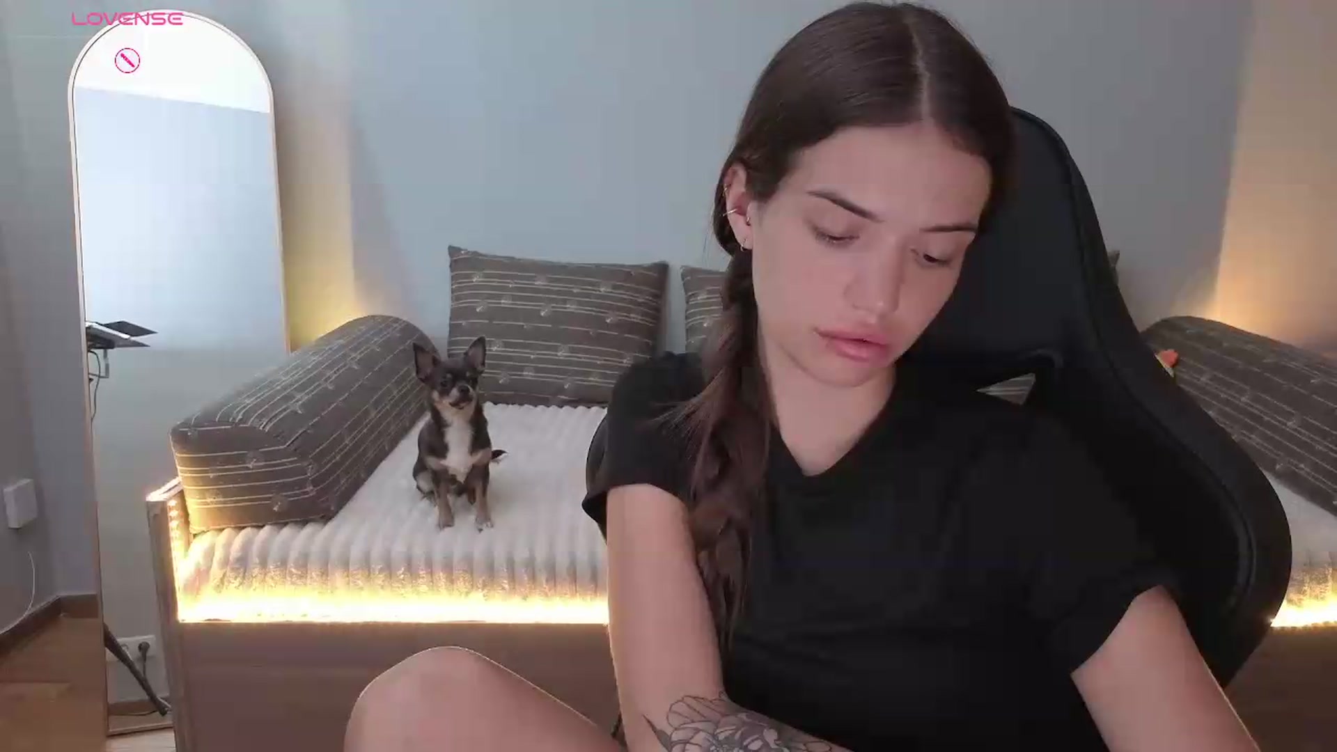 Gallery image thumbnail from JessicaB's myfreecams stream on, 07/06/2026, 13:00 image 17 of 20