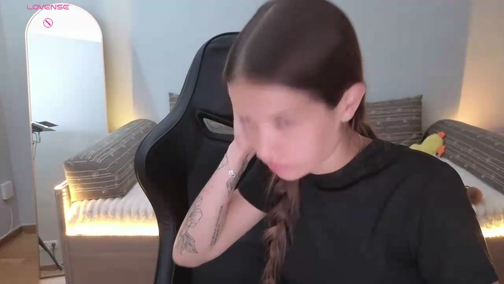 Gallery image thumbnail from JessicaB's myfreecams stream on, 07/06/2026, 13:00 image 19 of 20