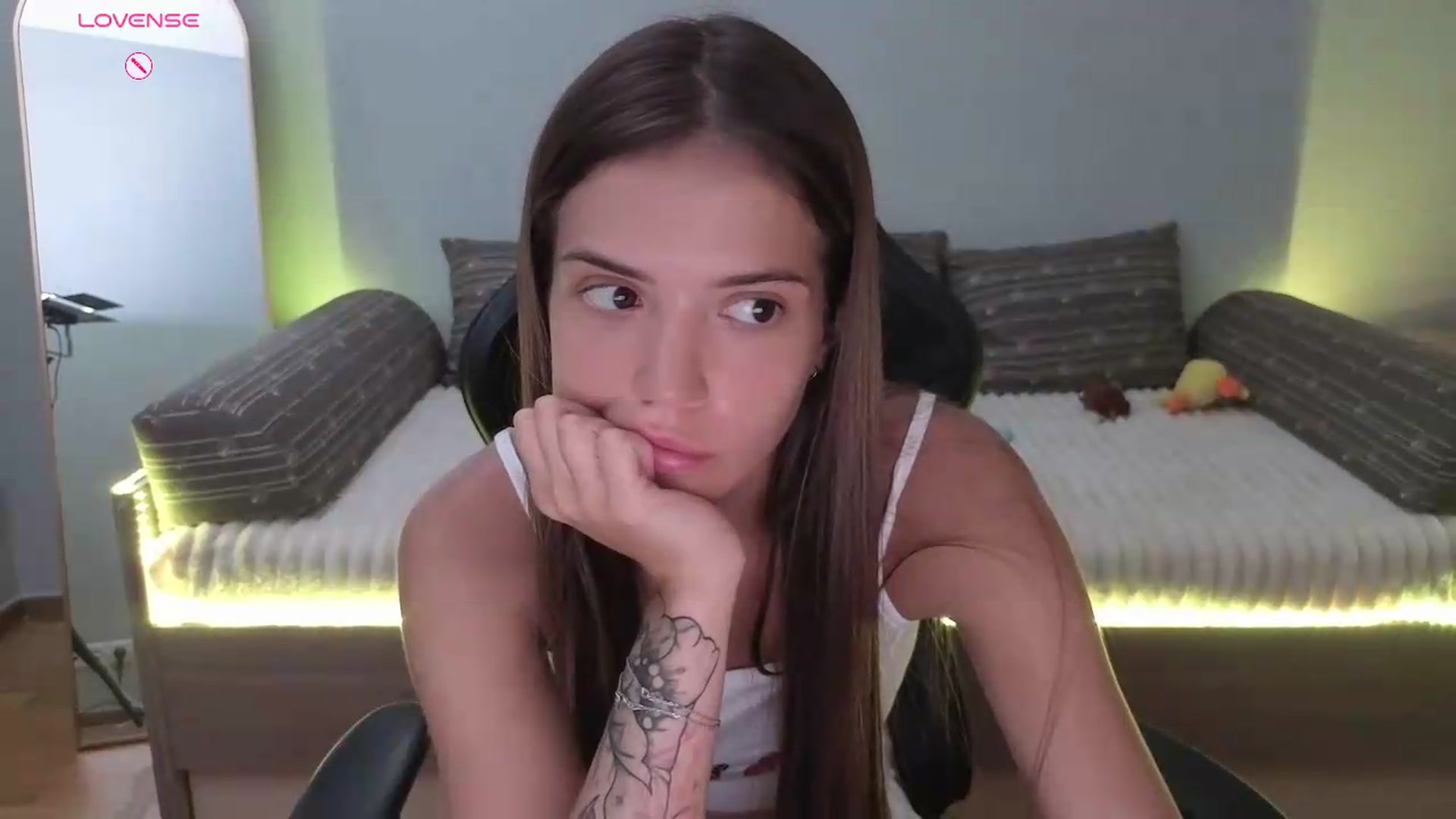 Gallery image thumbnail from JessicaB's myfreecams stream on, 07/07/2026, 17:36 image 8 of 20