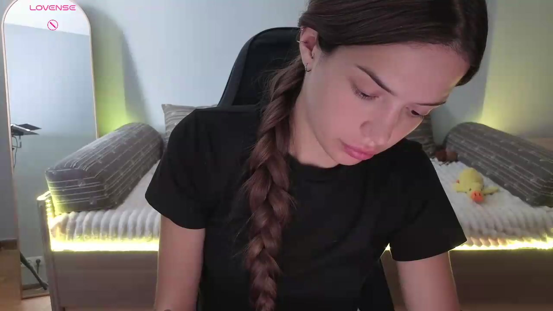 Gallery image thumbnail from JessicaB's myfreecams stream on, 07/08/2026, 15:05 image 10 of 20
