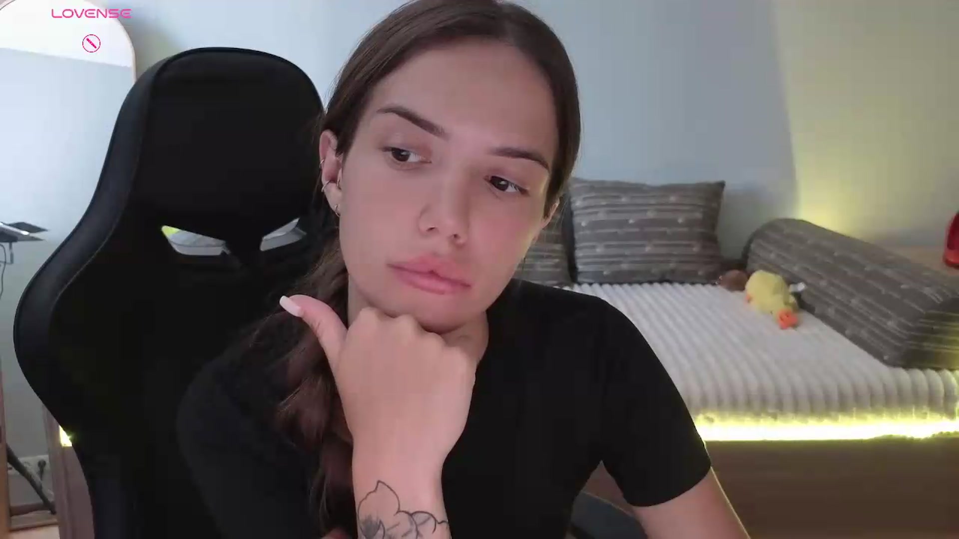 Gallery image thumbnail from JessicaB's myfreecams stream on, 07/08/2026, 16:28 image 18 of 20