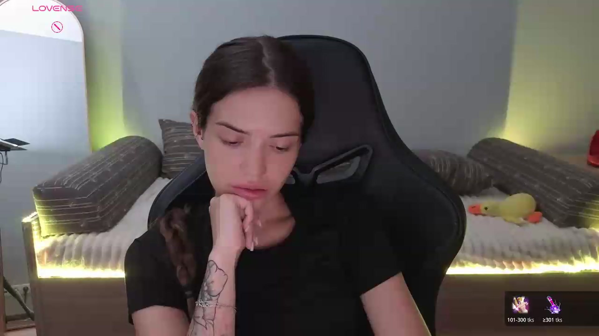 Gallery image thumbnail from JessicaB's myfreecams stream on, 07/08/2026, 16:28 image 8 of 20