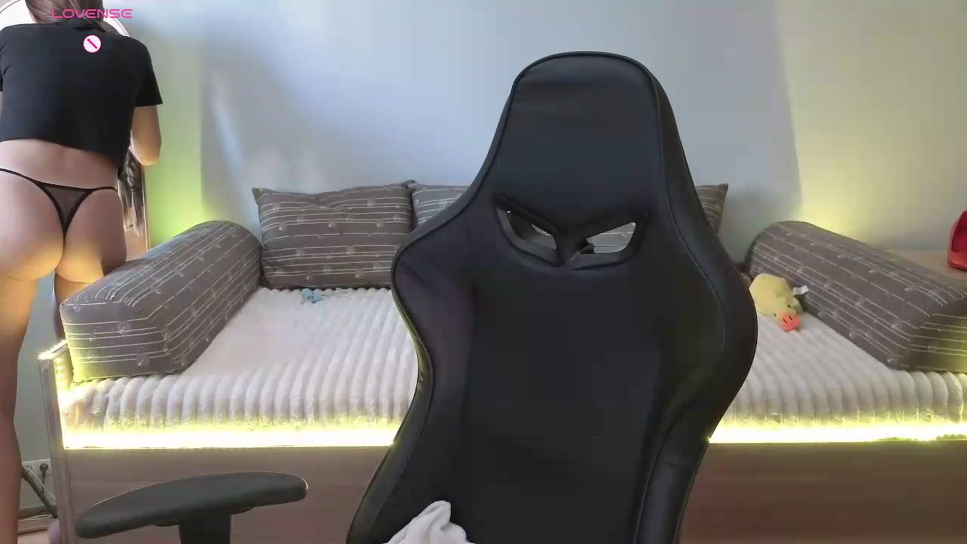Gallery image thumbnail from JessicaB's myfreecams stream on, 07/08/2026, 16:28 image 19 of 20