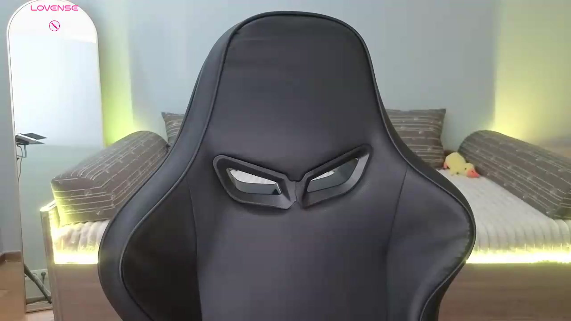 Gallery image thumbnail from JessicaB's myfreecams stream on, 07/08/2026, 18:08 image 8 of 20