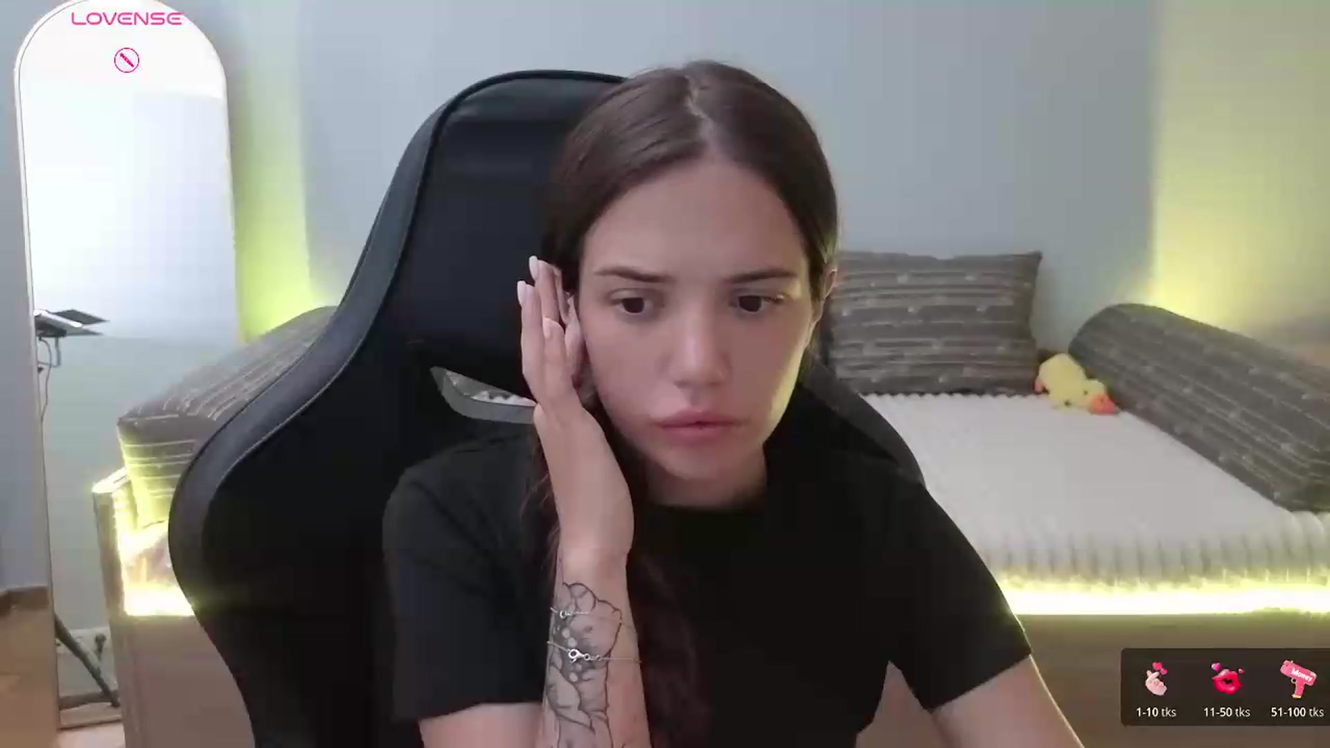Gallery image thumbnail from JessicaB's myfreecams stream on, 07/08/2026, 18:08 image 12 of 20