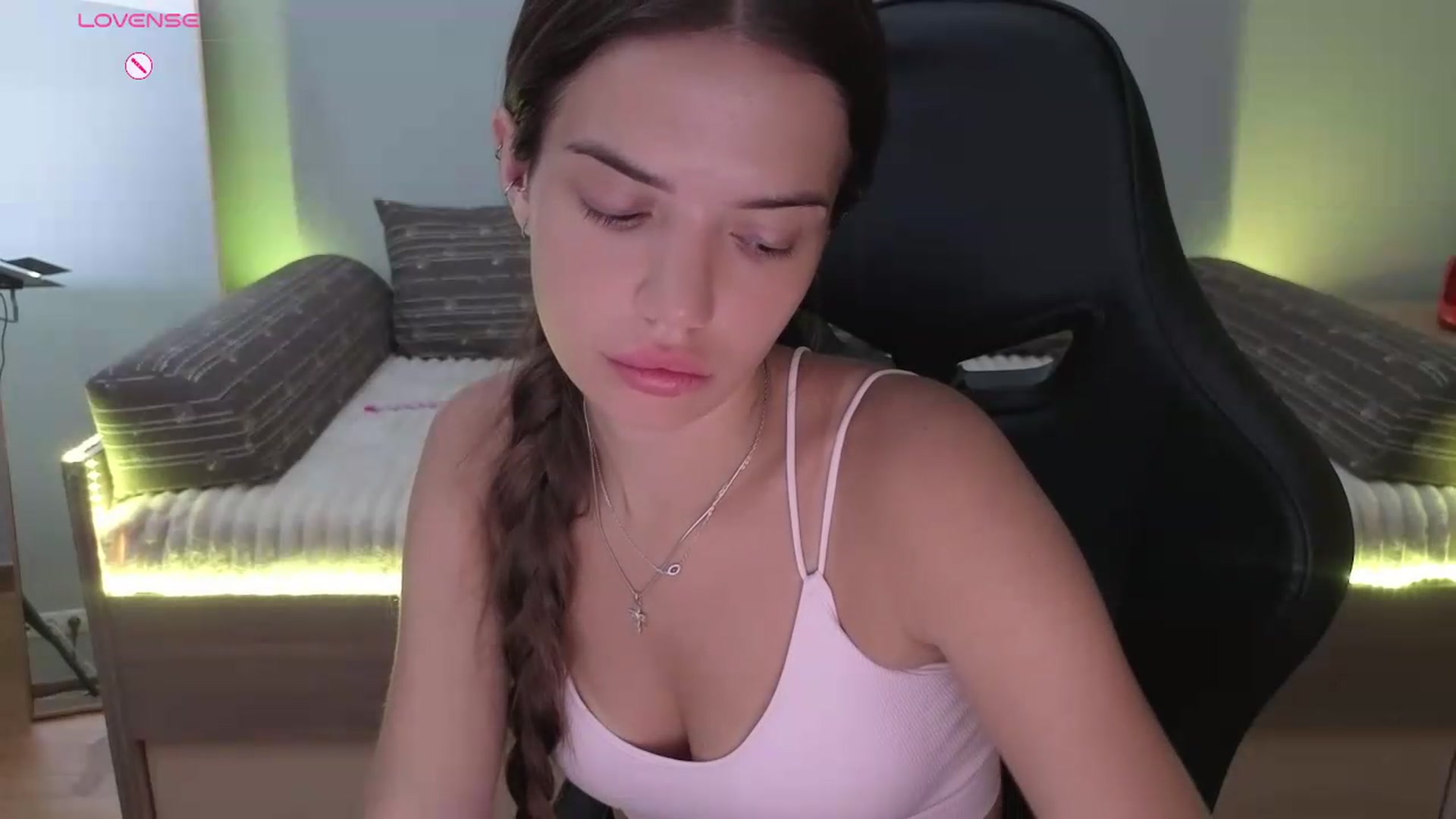 Gallery image thumbnail from JessicaB's myfreecams stream on, 07/09/2026, 09:03 image 16 of 20