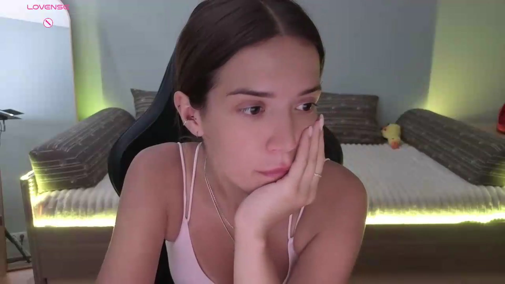 Gallery image thumbnail from JessicaB's myfreecams stream on, 07/09/2026, 10:35 image 5 of 20