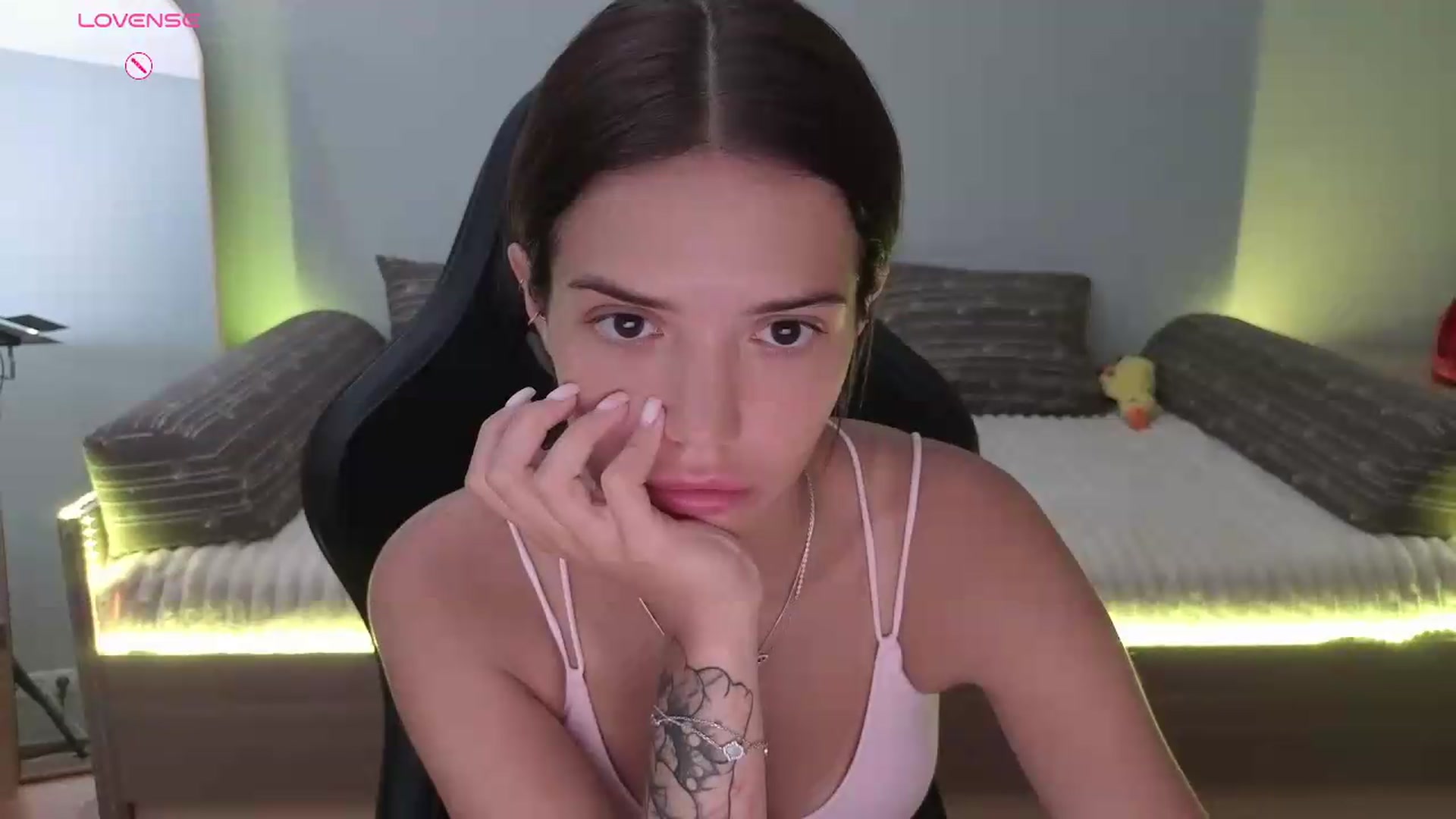 Gallery image thumbnail from JessicaB's myfreecams stream on, 07/09/2026, 10:35 image 12 of 20