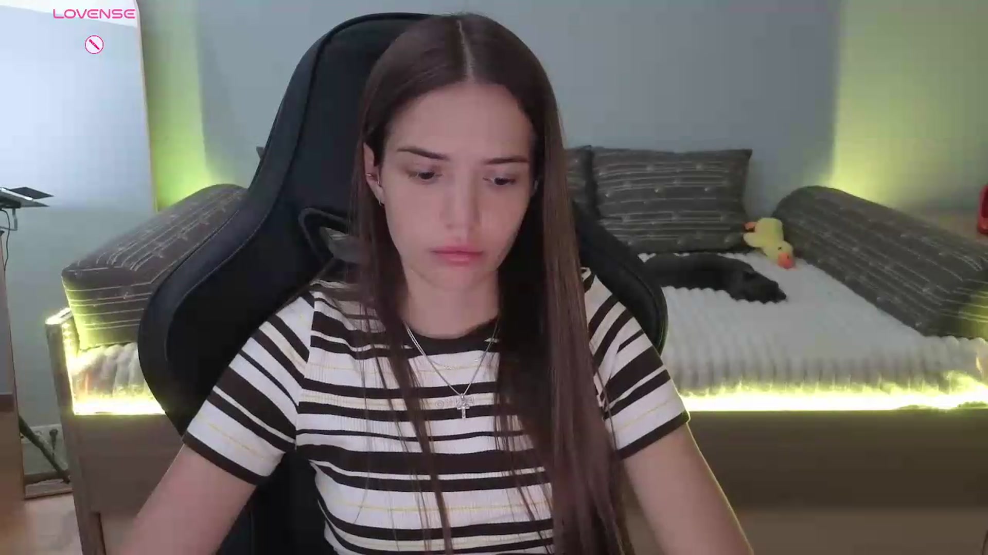 Gallery image thumbnail from JessicaB's myfreecams stream on, 07/10/2026, 10:15 image 18 of 20