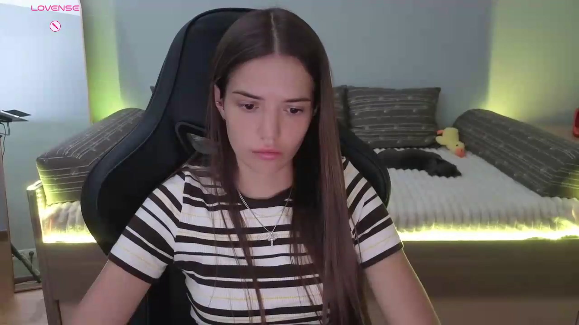 Gallery image thumbnail from JessicaB's myfreecams stream on, 07/10/2026, 10:15 image 19 of 20