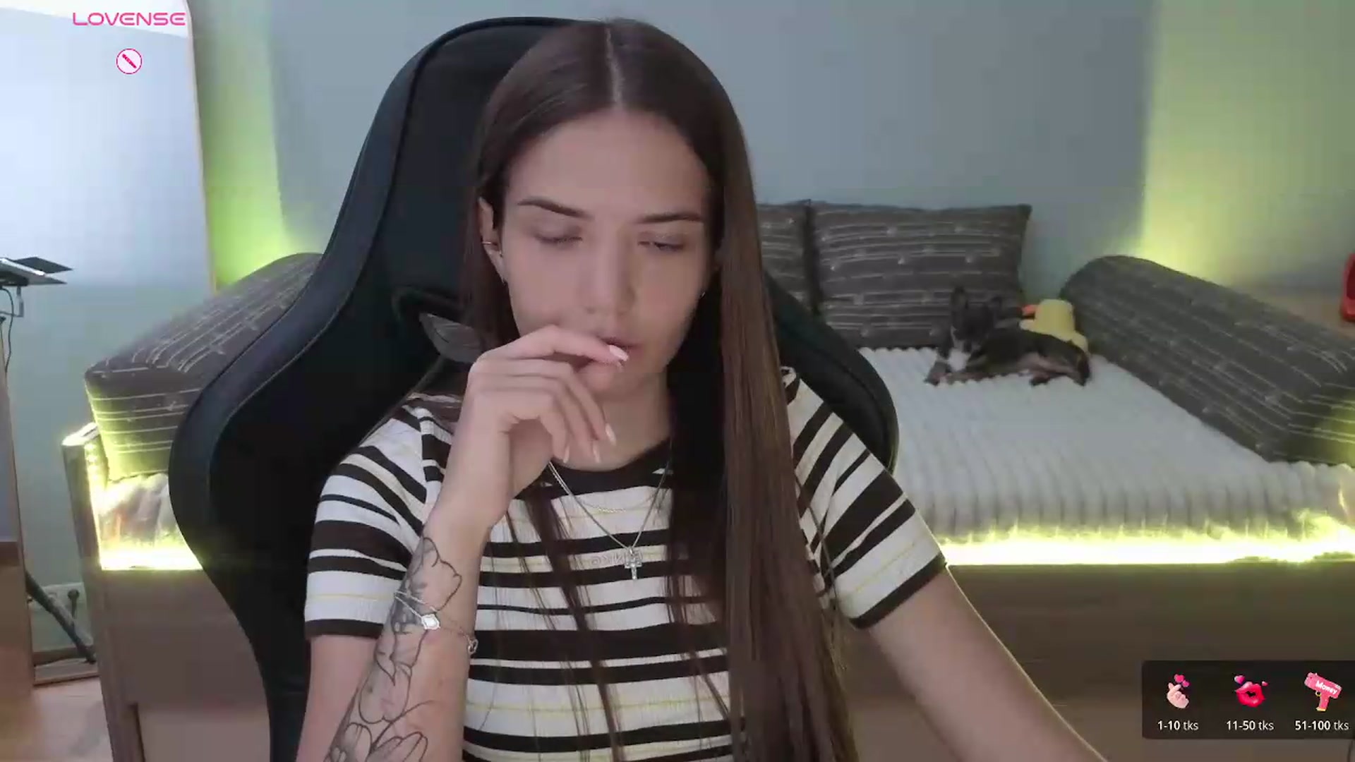 Gallery image thumbnail from JessicaB's myfreecams stream on, 07/10/2026, 10:15 image 15 of 20