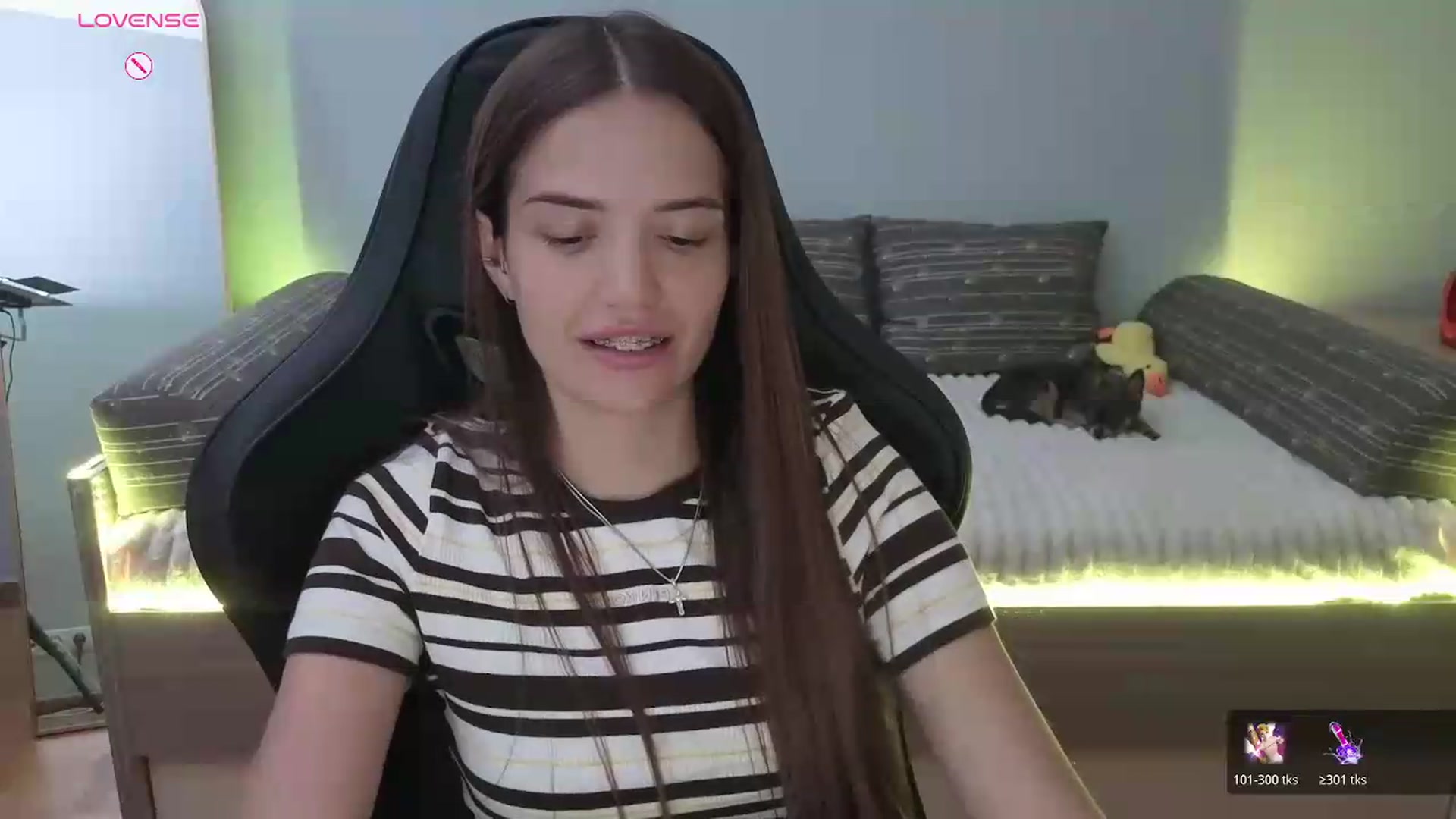 Gallery image thumbnail from JessicaB's myfreecams stream on, 07/10/2026, 10:15 image 13 of 20