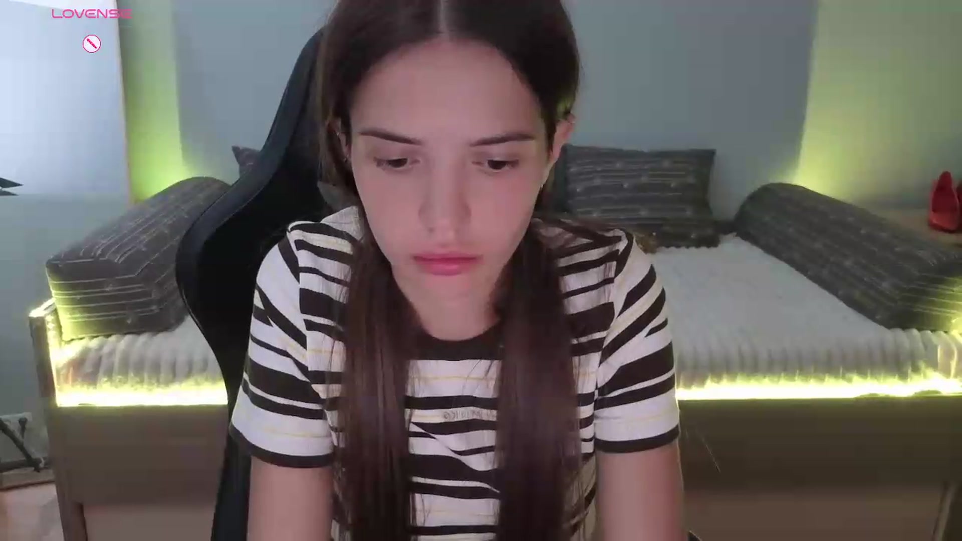 Gallery image thumbnail from JessicaB's myfreecams stream on, 07/10/2026, 15:47 image 15 of 20