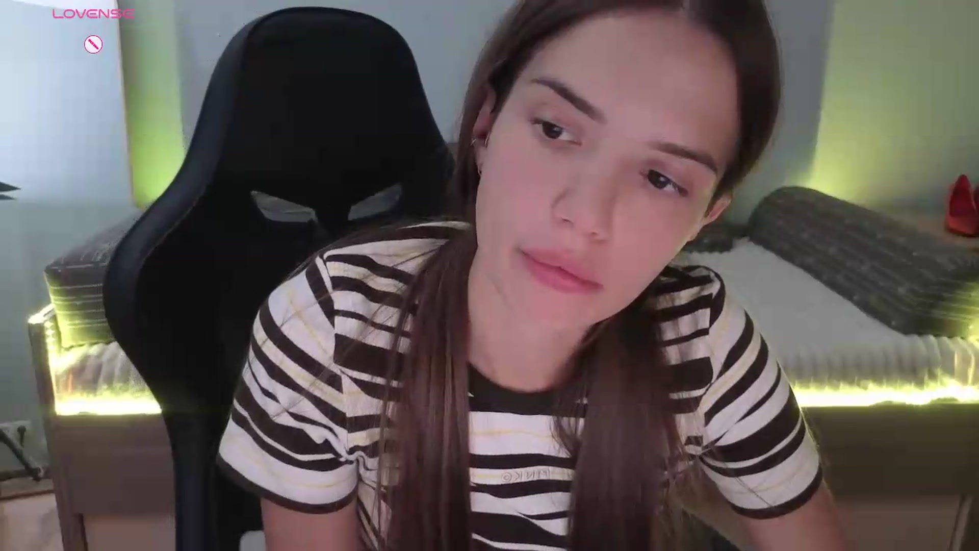Gallery image thumbnail from JessicaB's myfreecams stream on, 07/10/2026, 15:47 image 9 of 20