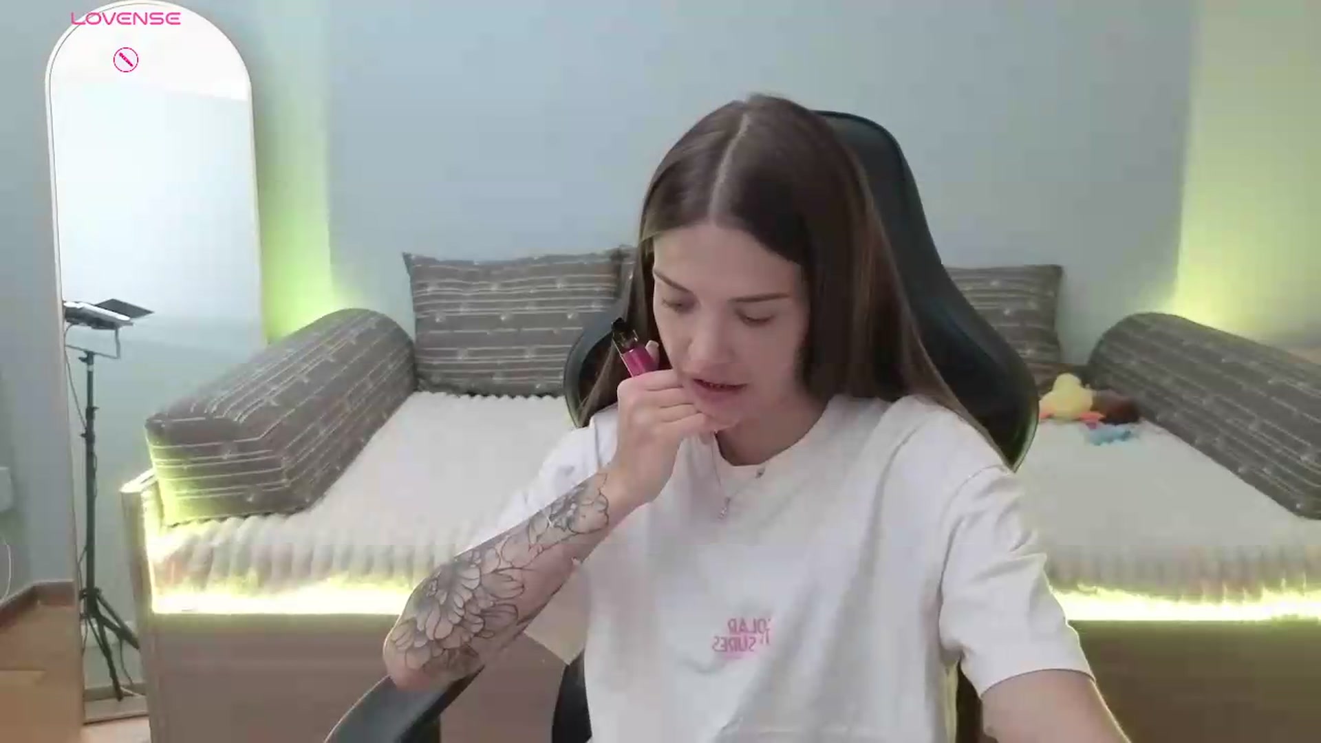 Gallery image thumbnail from JessicaB's myfreecams stream on, 07/13/2026, 16:35 image 11 of 20