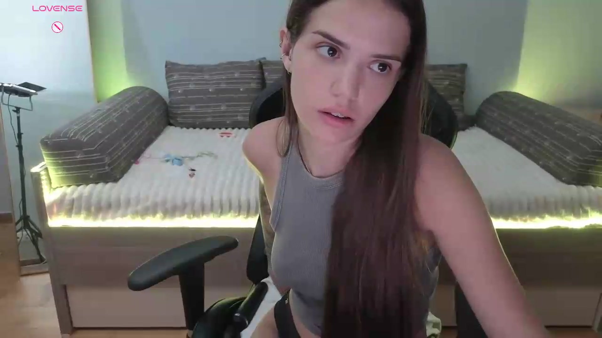 Gallery image thumbnail from JessicaB's myfreecams stream on, 07/15/2026, 14:15 image 11 of 20
