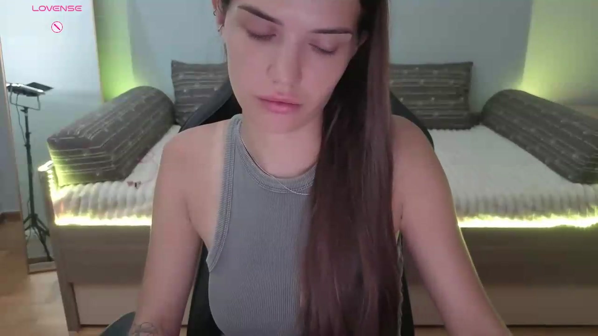 Gallery image thumbnail from JessicaB's myfreecams stream on, 07/15/2026, 14:15 image 18 of 20