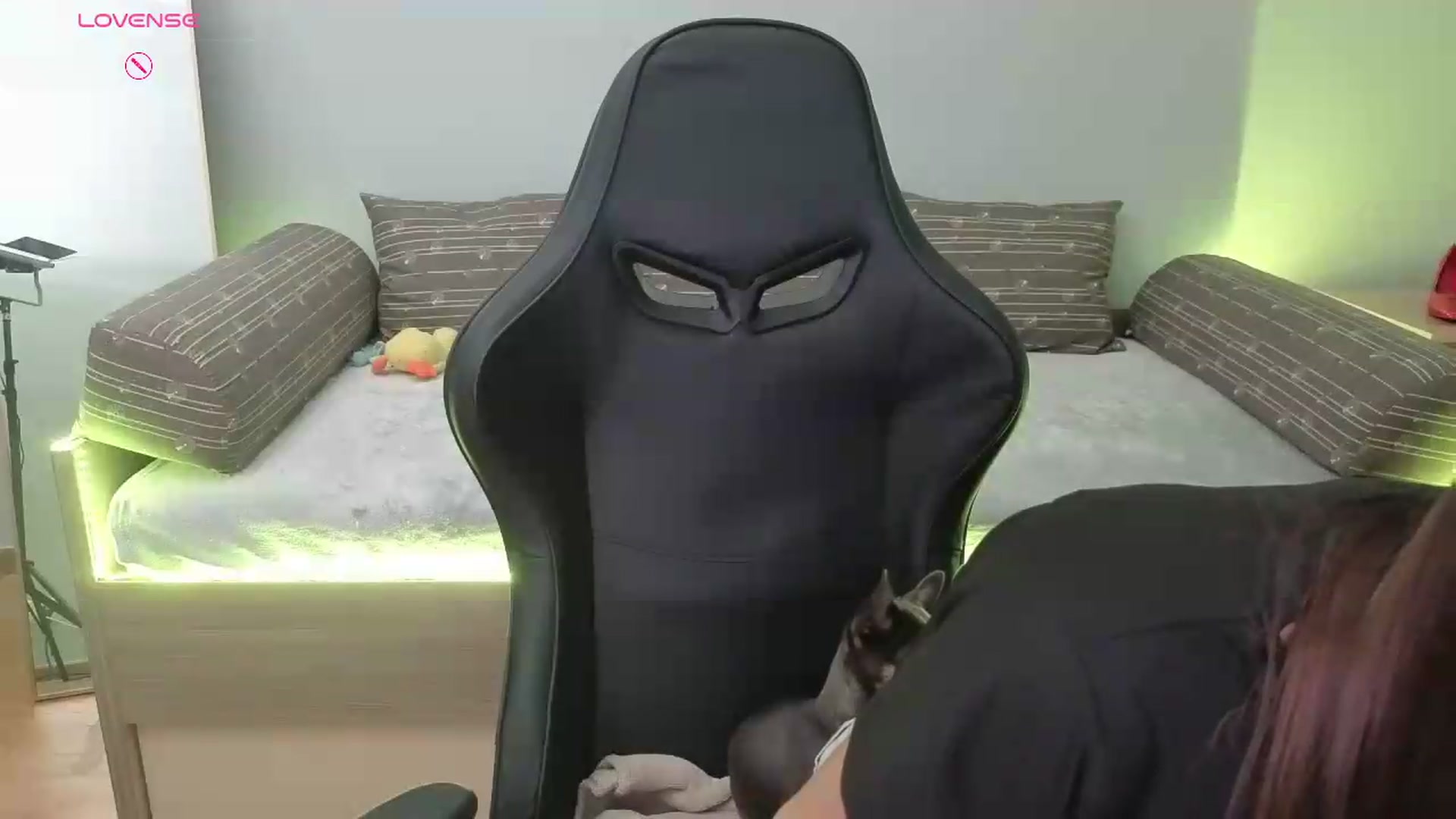 Gallery image thumbnail from JessicaB's myfreecams stream on, 07/16/2026, 19:22 image 9 of 20