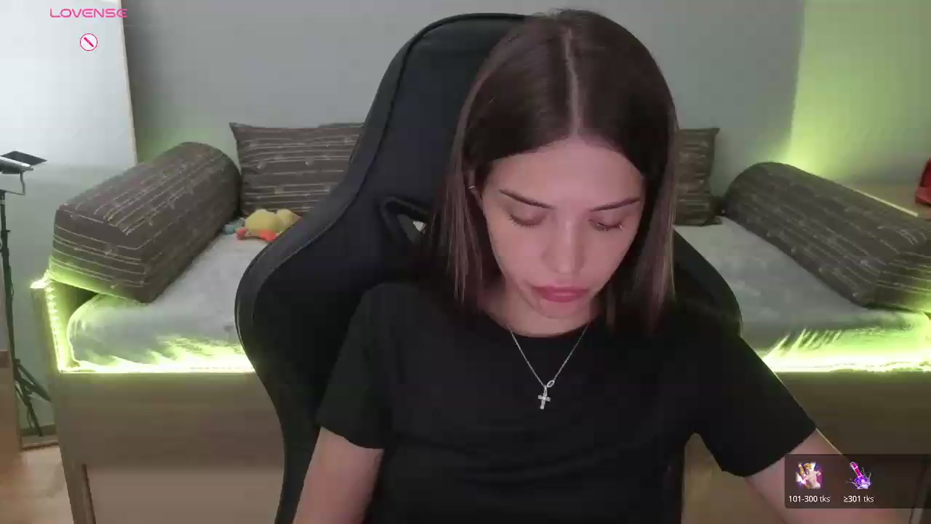 Gallery image thumbnail from JessicaB's myfreecams stream on, 07/16/2026, 19:22 image 12 of 20