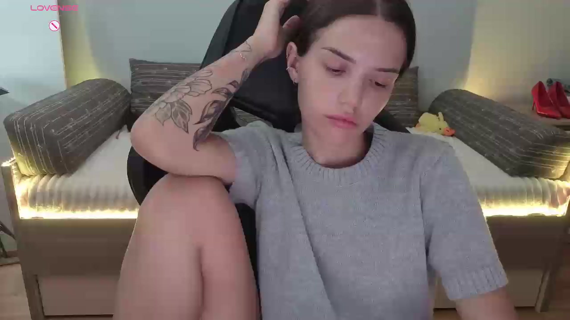 Gallery image thumbnail from JessicaB's myfreecams stream on, 07/20/2026, 17:52 image 1 of 20