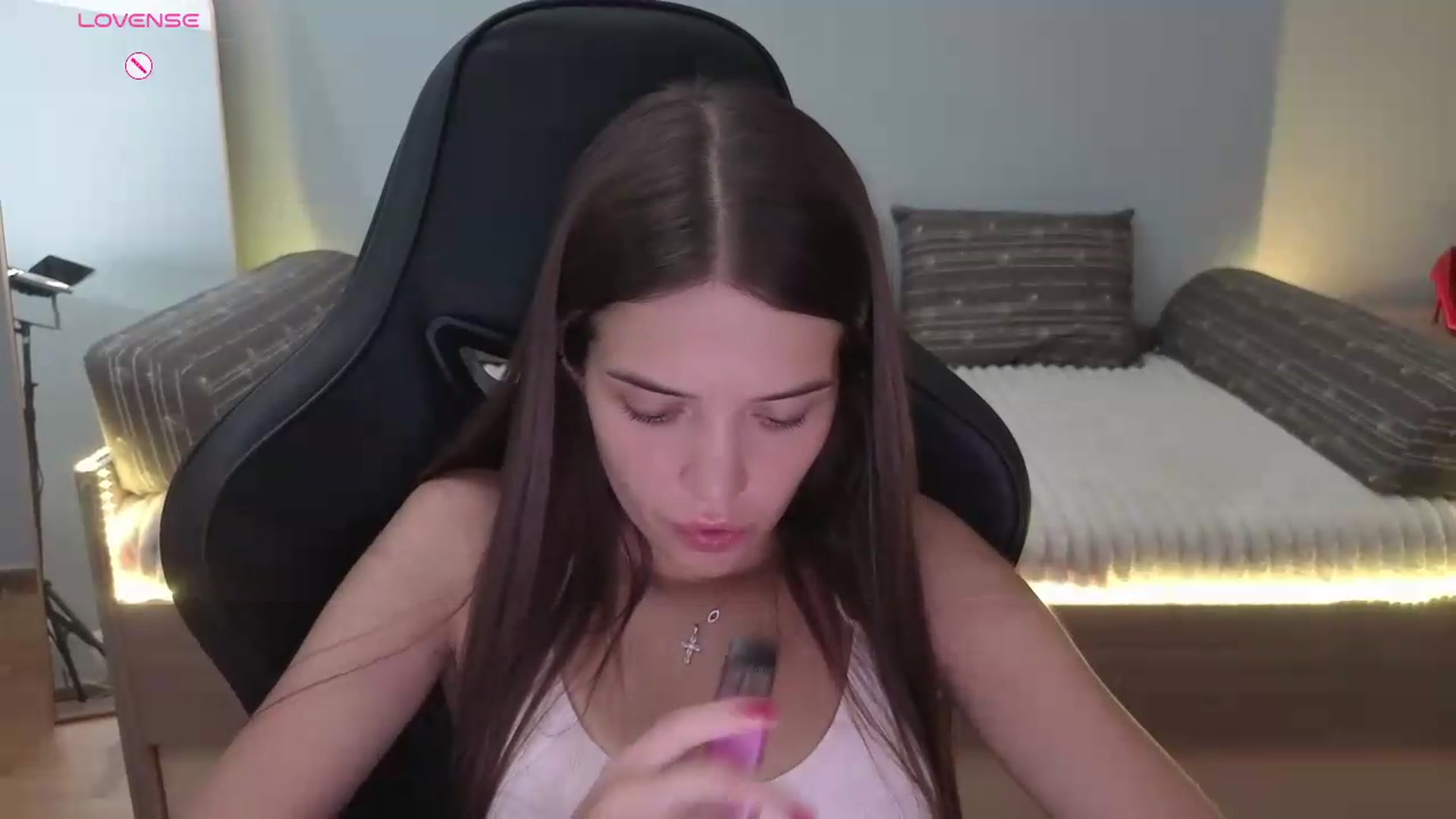 Gallery image thumbnail from JessicaB's myfreecams stream on, 07/21/2026, 13:33 image 10 of 20