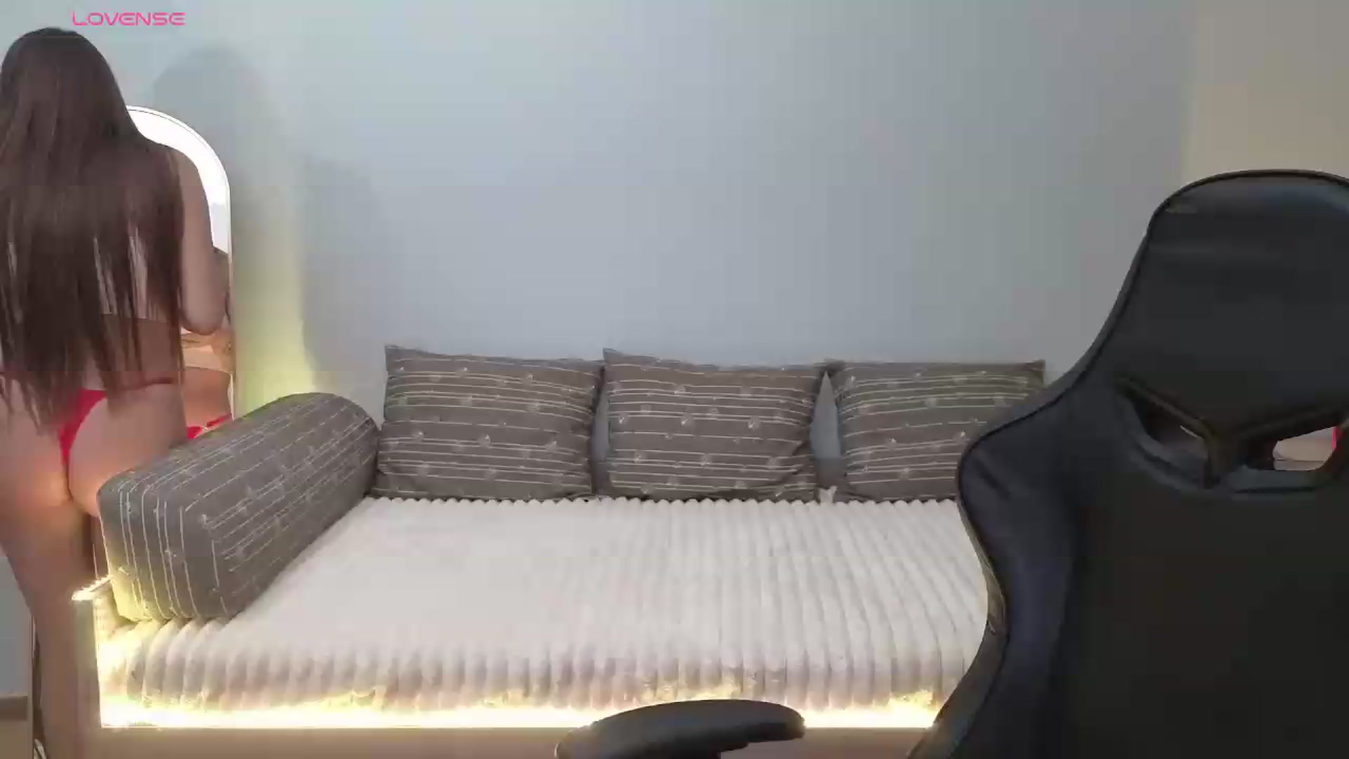 Gallery image thumbnail from JessicaB's myfreecams stream on, 07/21/2026, 18:15 image 1 of 20