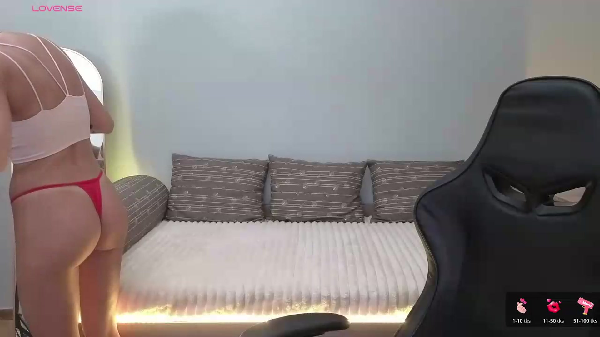 Gallery image thumbnail from JessicaB's myfreecams stream on, 07/21/2026, 18:15 image 3 of 20