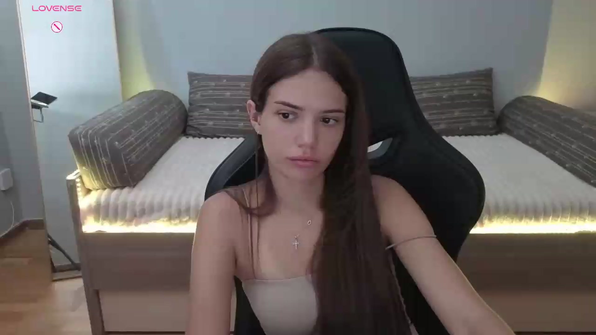 Gallery image thumbnail from JessicaB's myfreecams stream on, 07/27/2026, 14:36 image 17 of 20