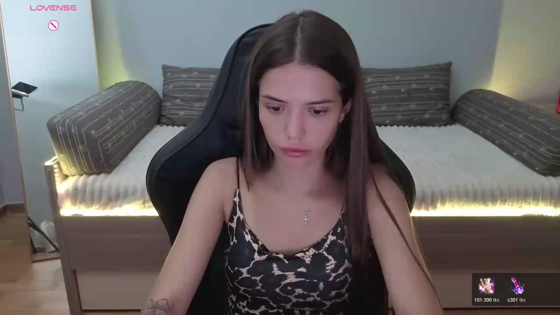 Gallery image thumbnail from JessicaB's myfreecams stream on, 07/28/2026, 13:10 image 8 of 20