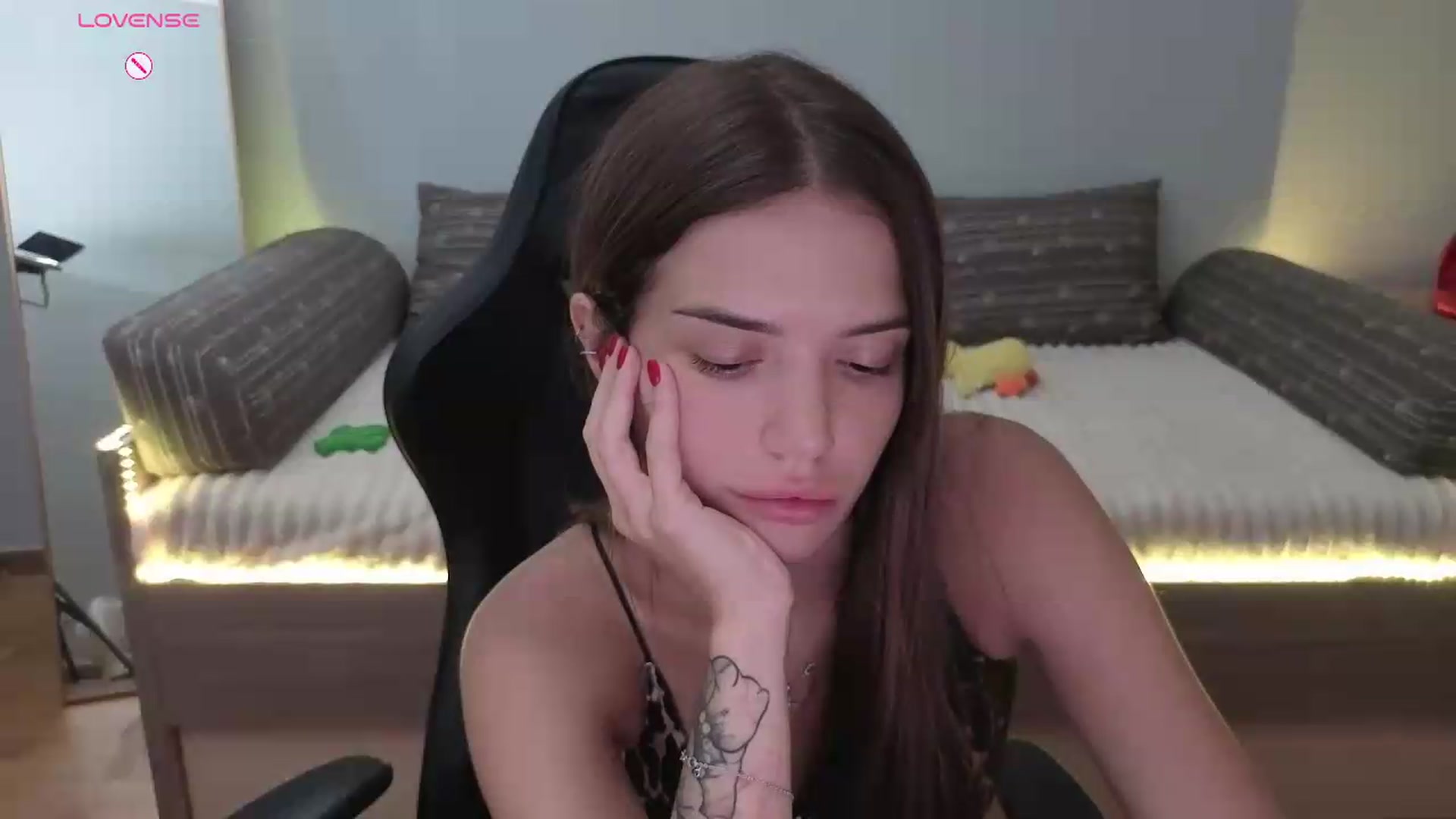 Gallery image thumbnail from JessicaB's myfreecams stream on, 07/28/2026, 16:25 image 9 of 20