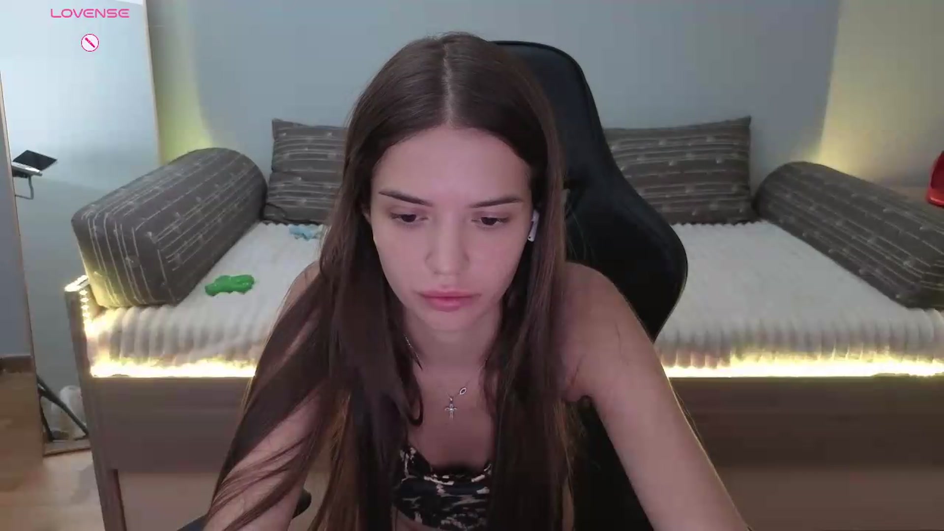 Gallery image thumbnail from JessicaB's myfreecams stream on, 07/28/2026, 16:25 image 12 of 20