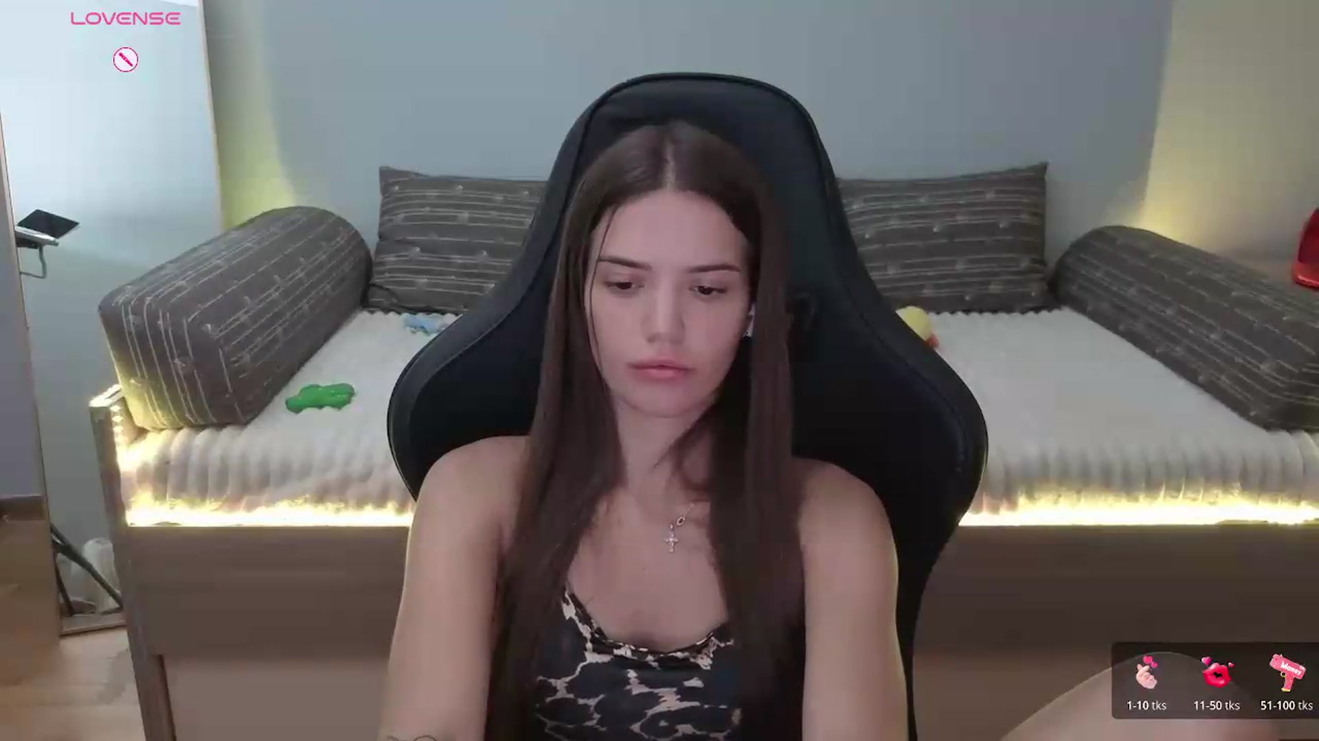 Gallery image thumbnail from JessicaB's myfreecams stream on, 07/28/2026, 16:25 image 18 of 20
