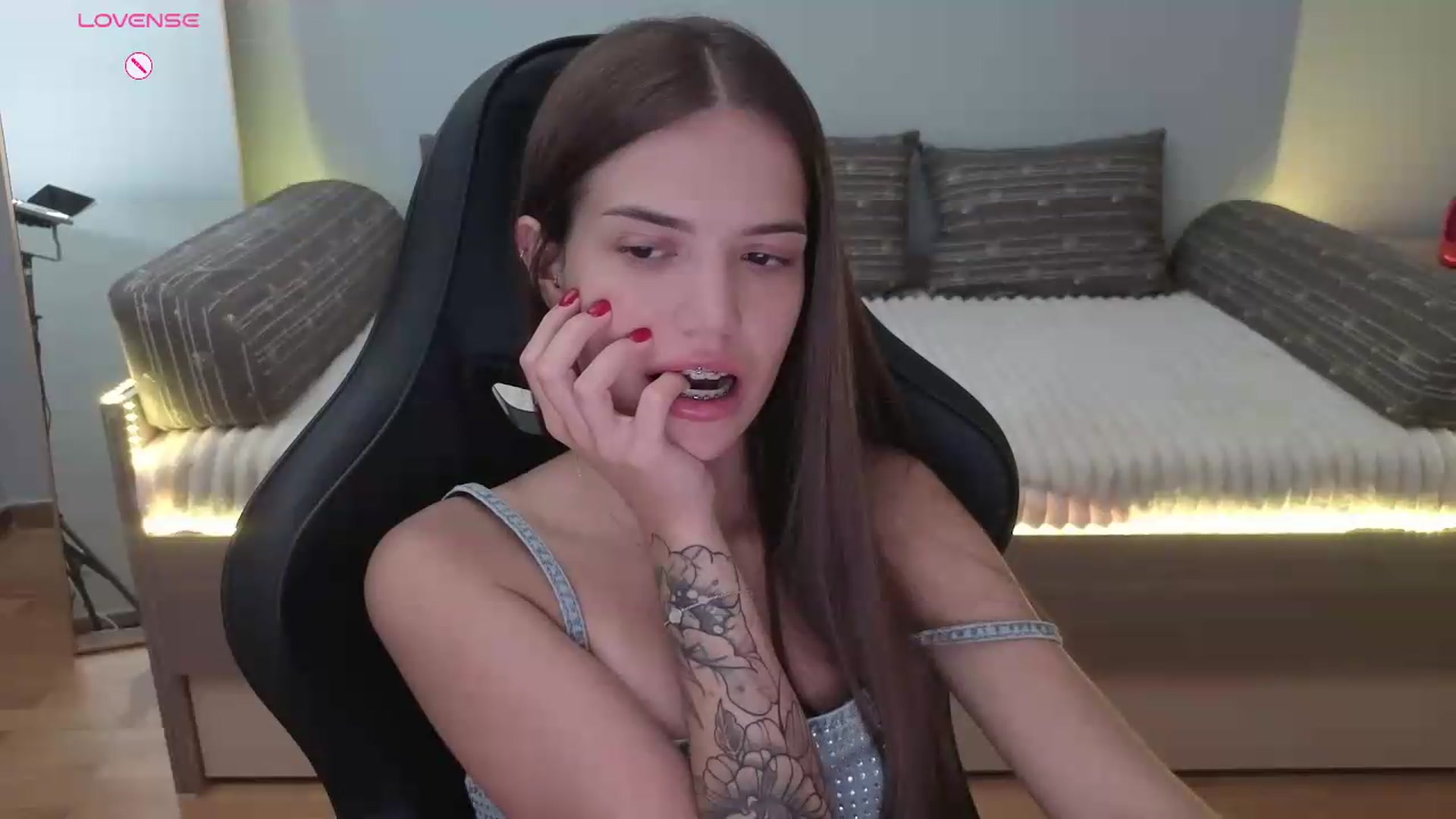 Gallery image thumbnail from JessicaB's myfreecams stream on, 07/29/2026, 17:07 image 7 of 20